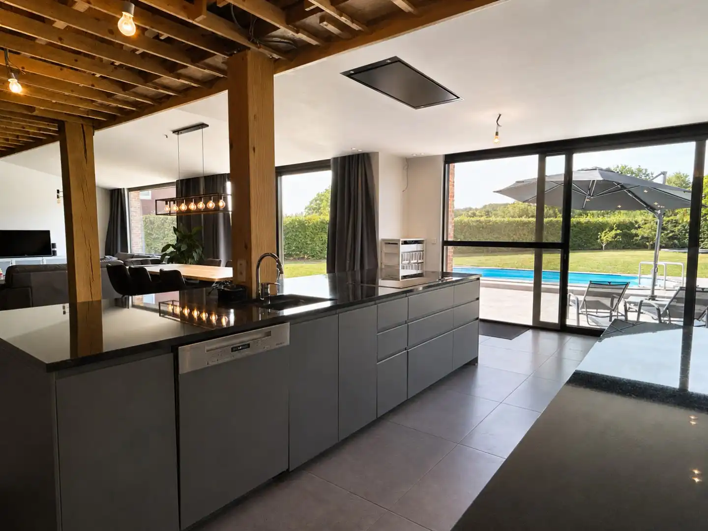 Gerenoveerde hoeve in loftstijl met zwembad op 12a 97ca foto 11