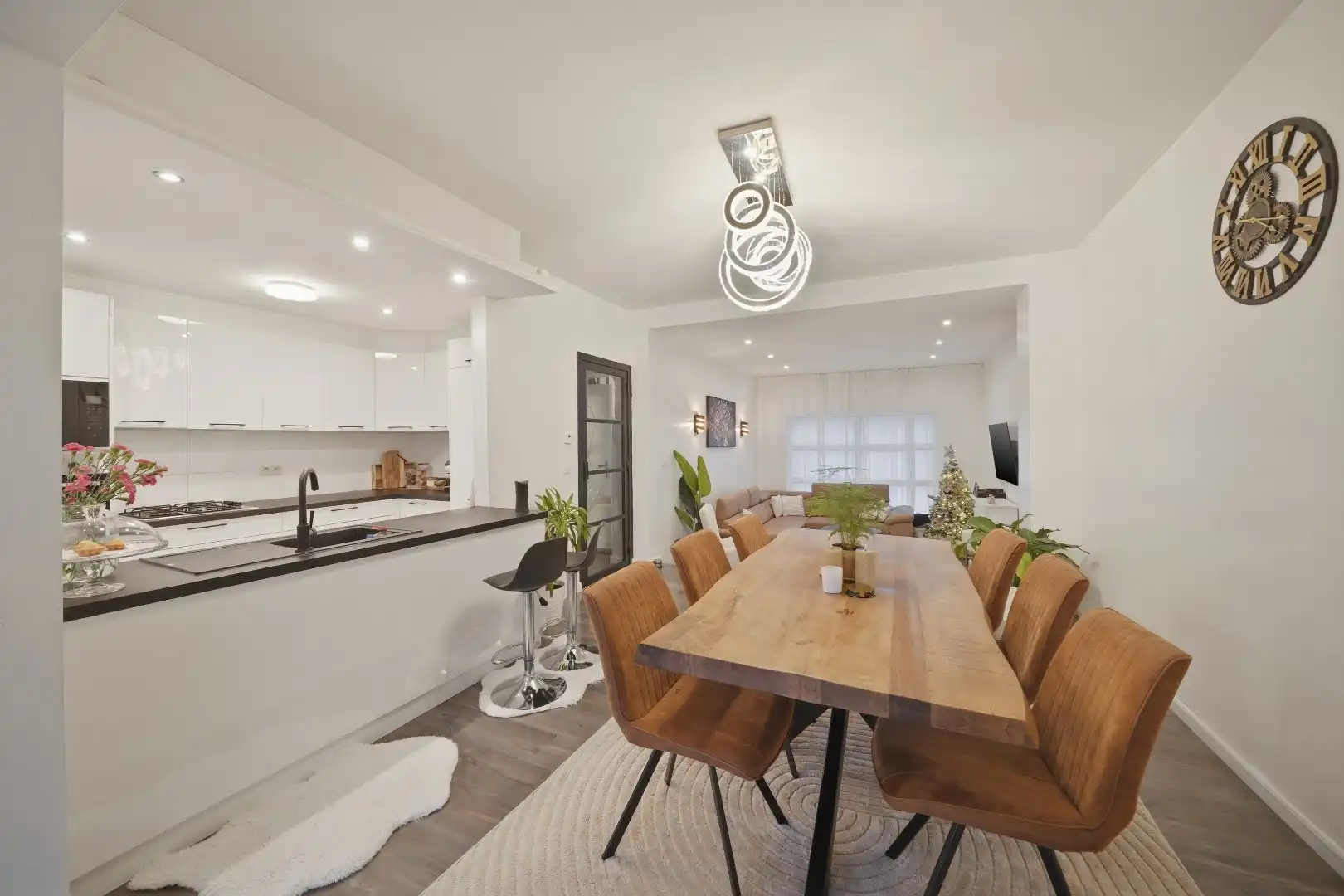 Instapklare woning met diepe tuin te Oostende foto 6