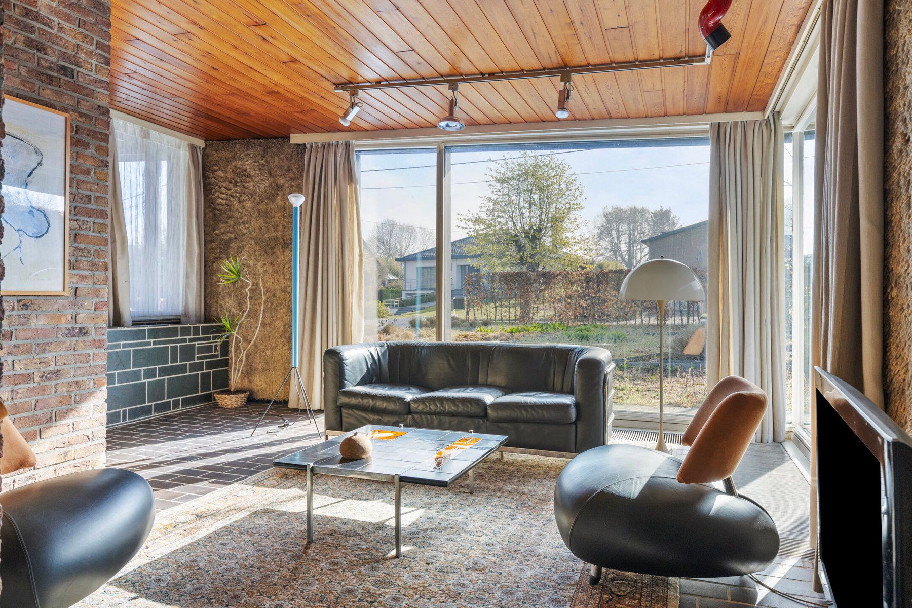Te renoveren architecturale villa op ruim perceel van 18are foto 7
