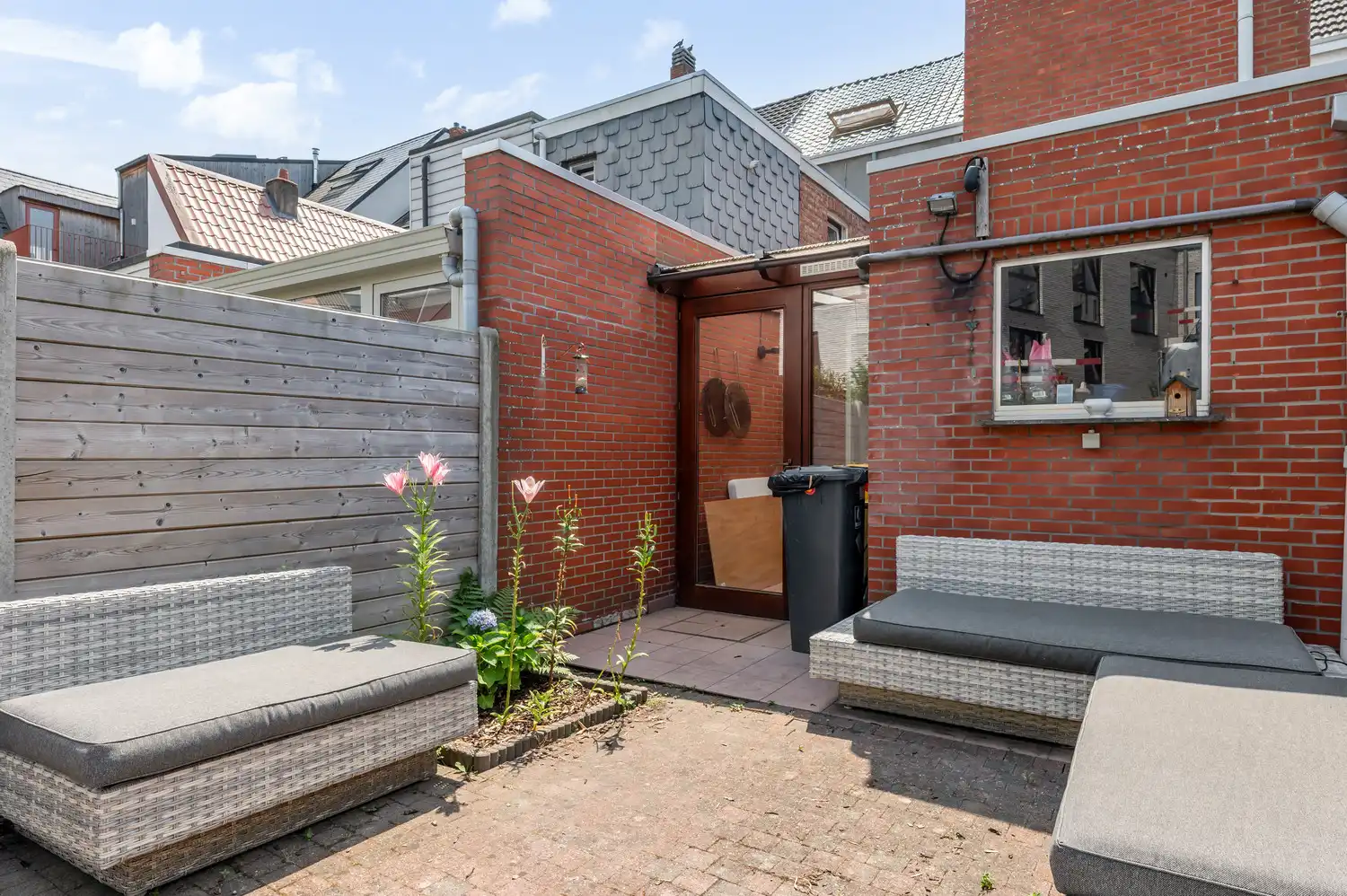 Te renoveren rijwoning met stadstuin op topligging. foto 17