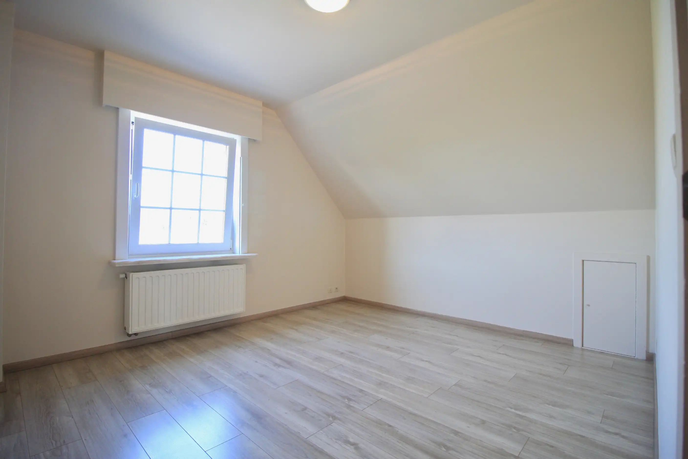 Villa met tuin en carport te huur in Kruishoutem -  Kruisem. 3 slaapkamers foto 17