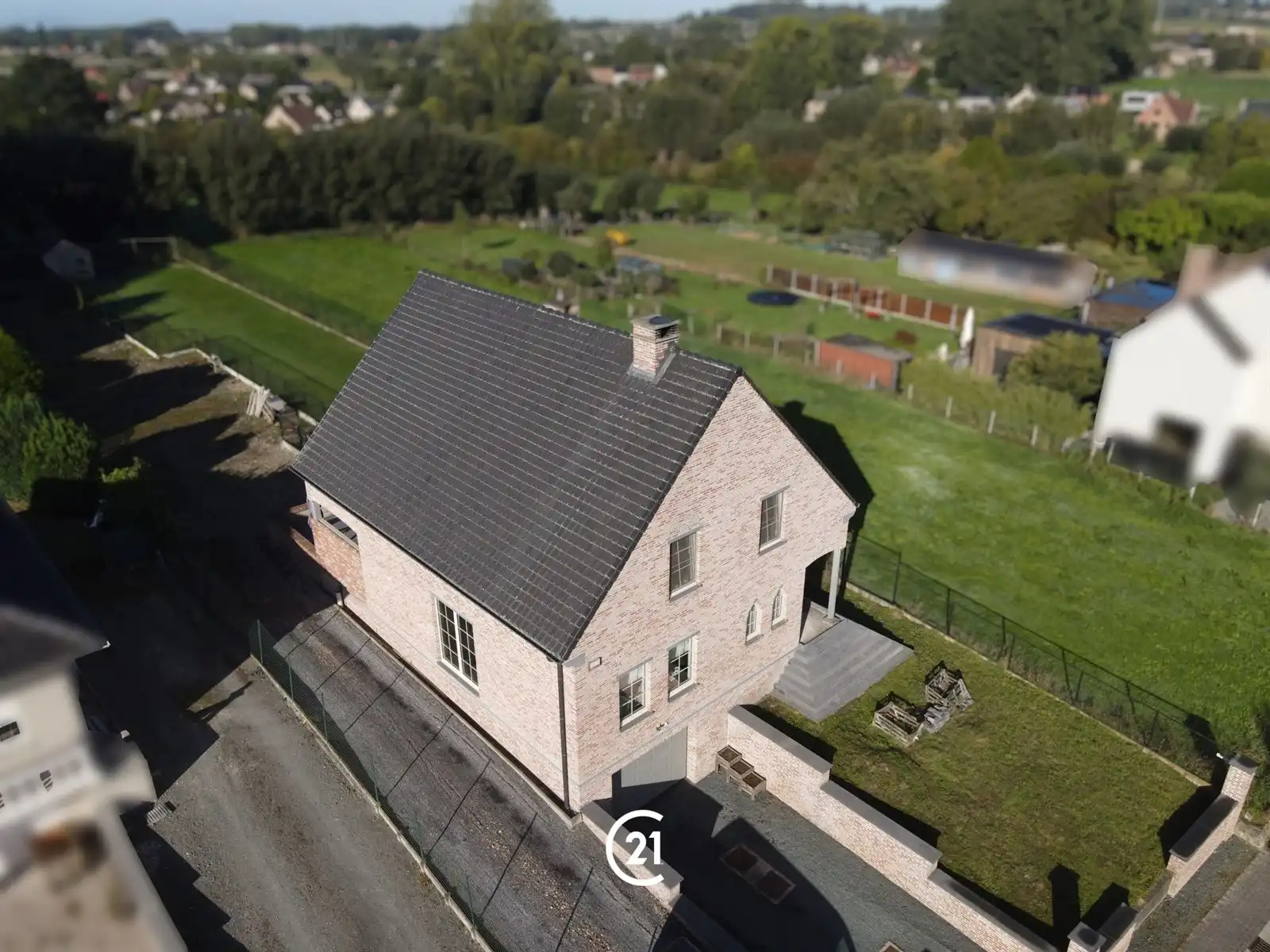 Charmante villa op 15are50 met 3 slpks en ruim bureau, volledig onderkelderd foto 4