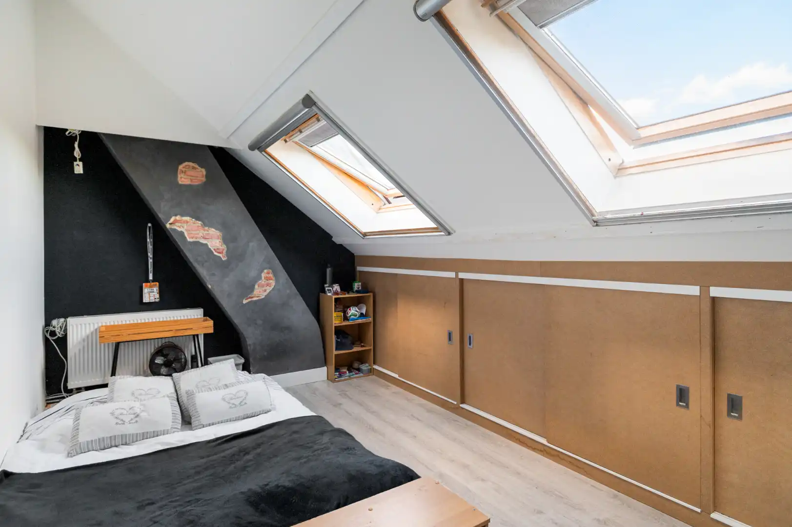 Verrassend ruim en energiezuinig wonen met een zonnige tuin in Schoten! foto 18