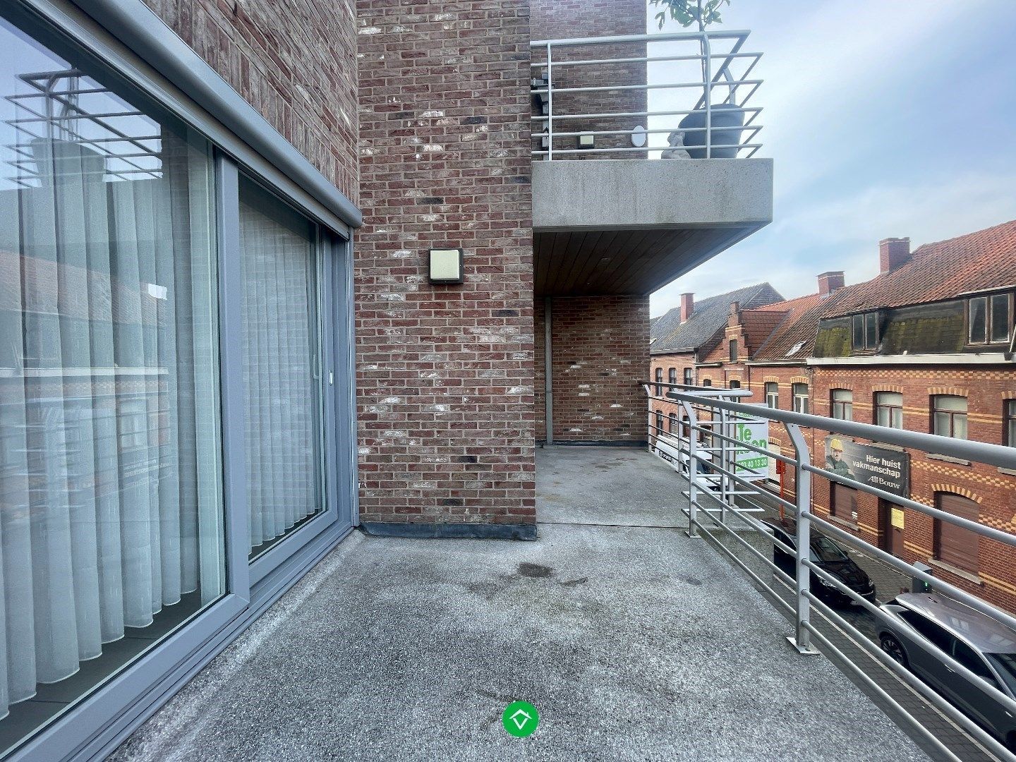 Appartement met 2 slaapkamers, terras en garage te centrum Roeselare foto 13