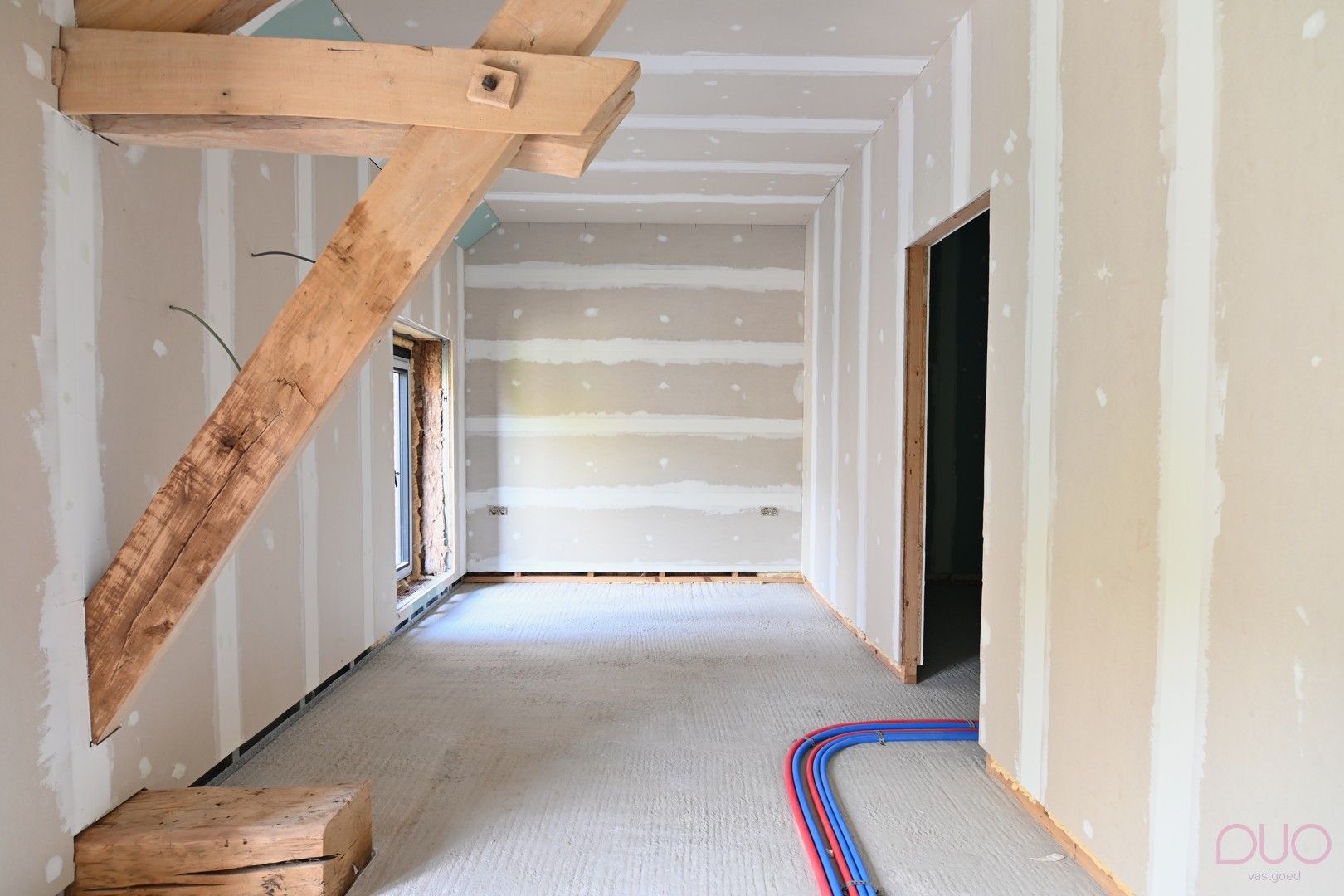 Exclusieve charmante vierkantshoeve in Gingelom met 5 slaapkamers,  drie afzonderlijke vakantiewoningen, grote schuur en achterliggende weide foto 55