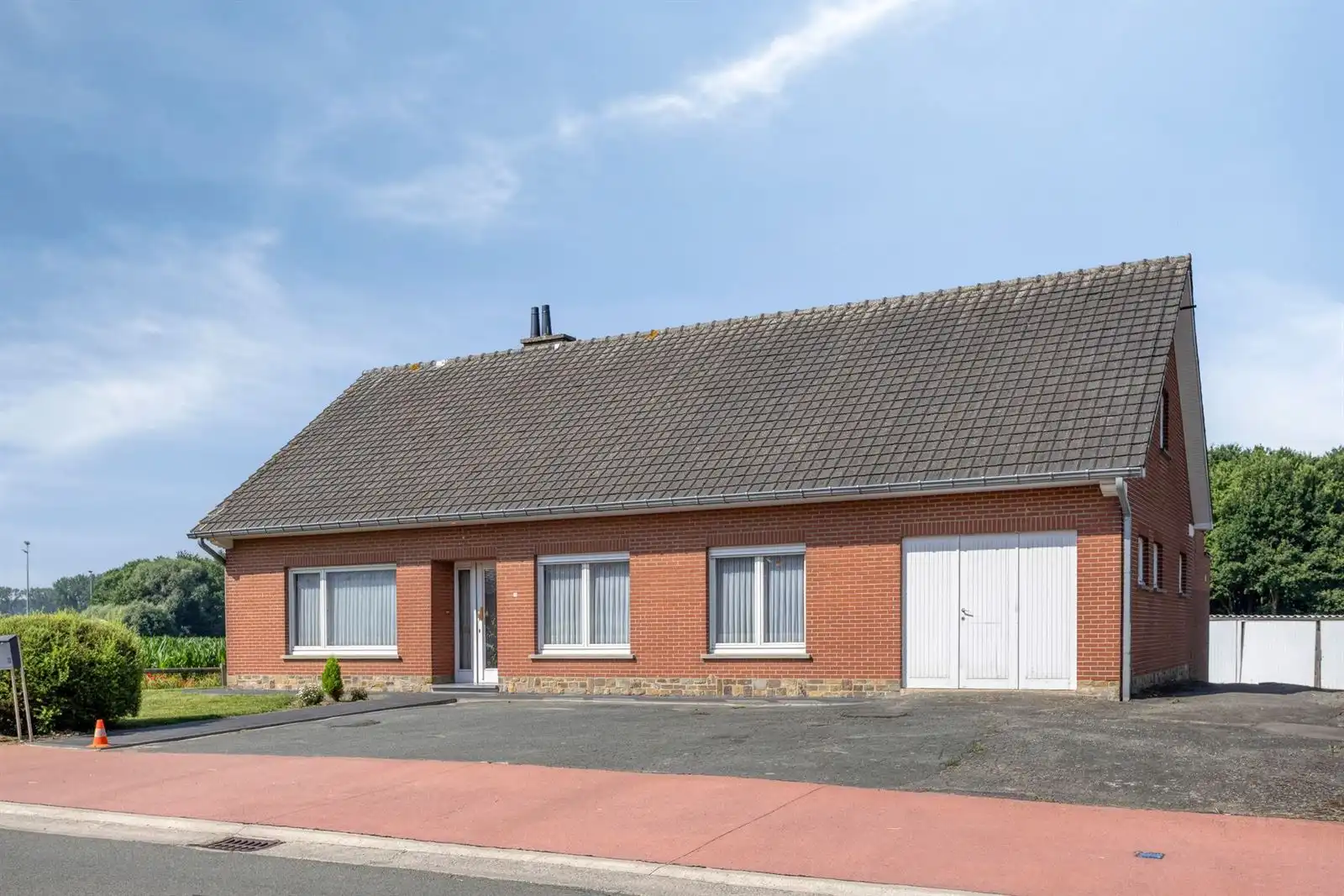 Alleenstaande woning met 3 slaapkamers garage en tuin  foto 28