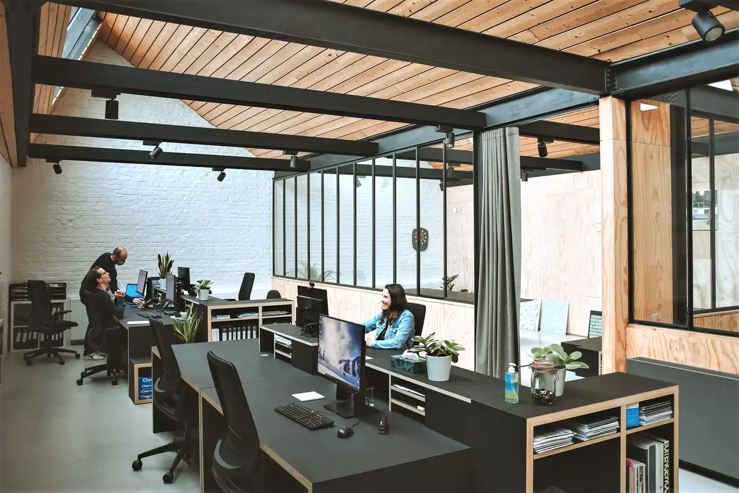 Commercieel te huur Wagenmakersstraat 37/F - 8500 Kortrijk
