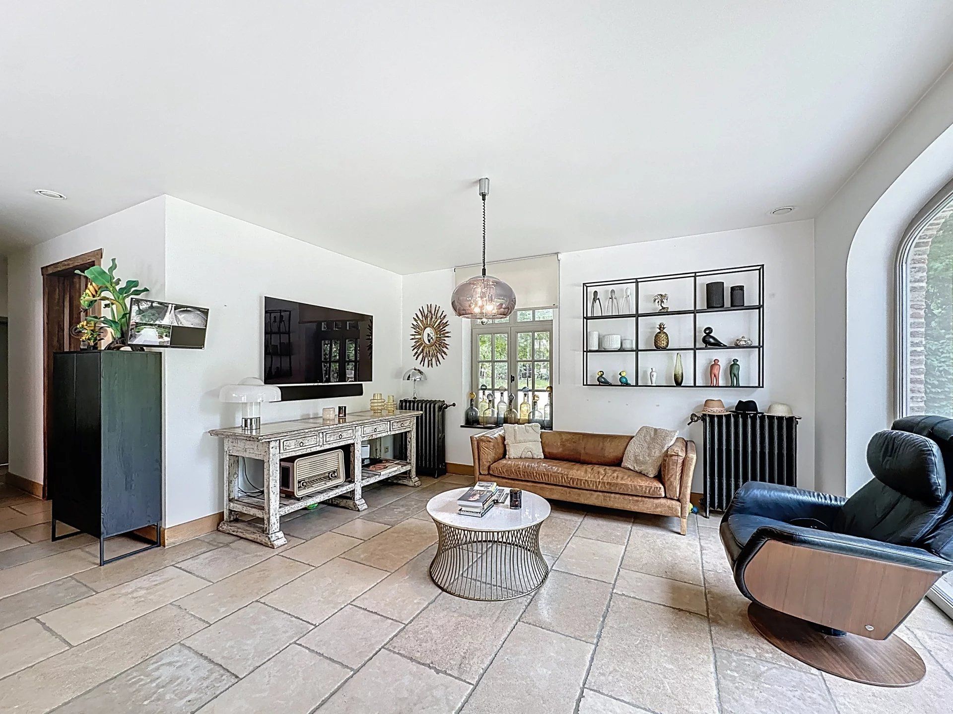 Prachtige villa met 3 slaapkamers op een perceel van +/- 60 are. foto 8
