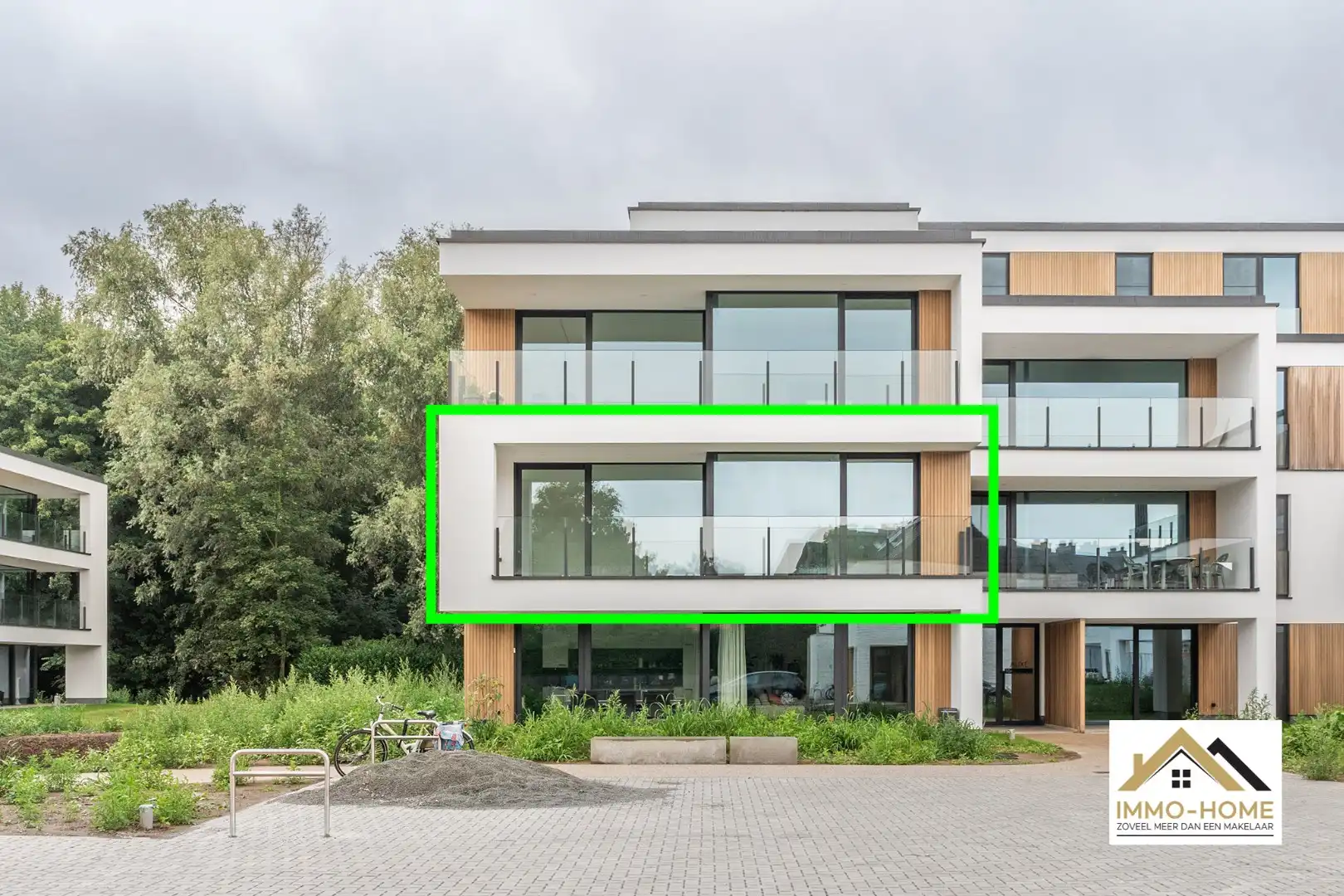 Kwalitatief nieuwbouwappartement op topligging!  foto {{pictureIndex}}