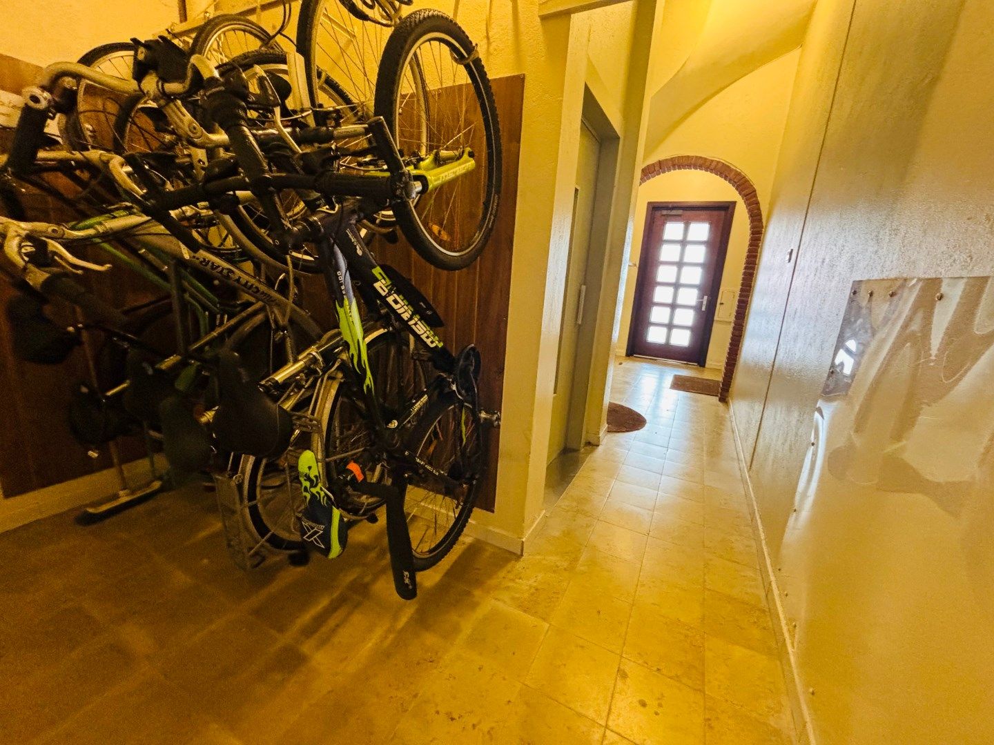 RUIM GEMEUBELD APPARTEMENT MET TERRAS IN HET HARTJE VAN KOKIJDE-BAD MET SUBLIEM UITZICHT foto 17