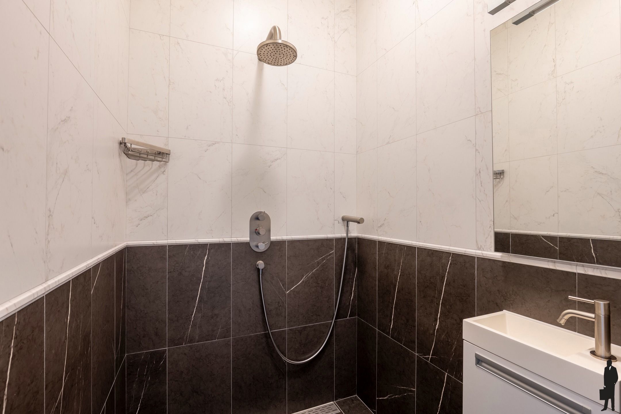 Exclusieve, uitzonderlijk statige villa-Arendsnest in groen foto 14