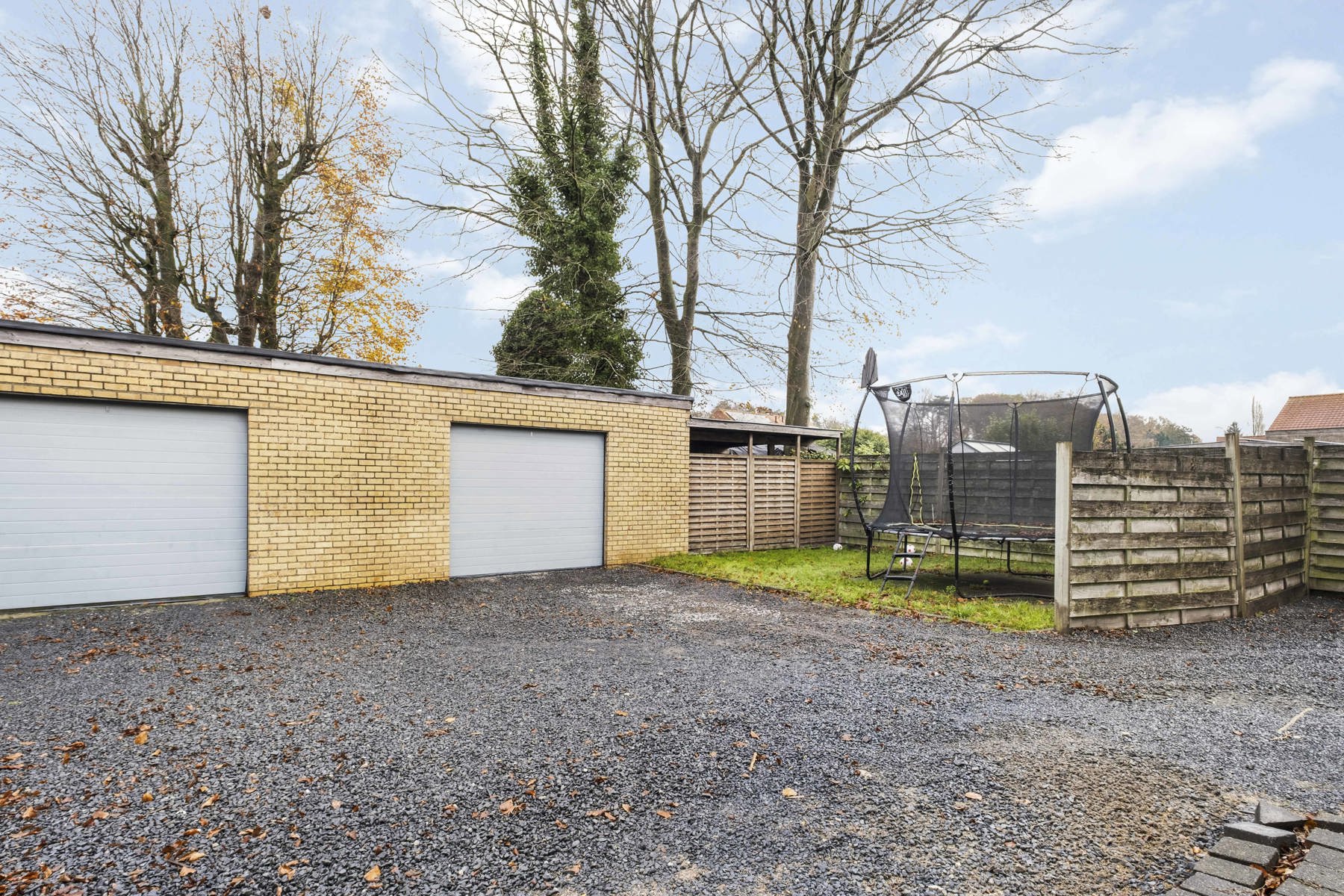 Instapklaar appartement incl. garage centrum Loppem foto 14