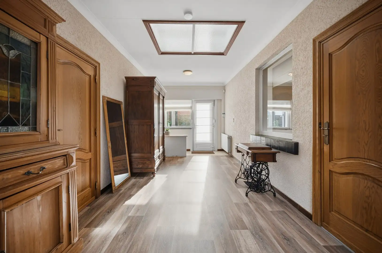 Instapklare woning met handelspand op een goede locatie foto 11