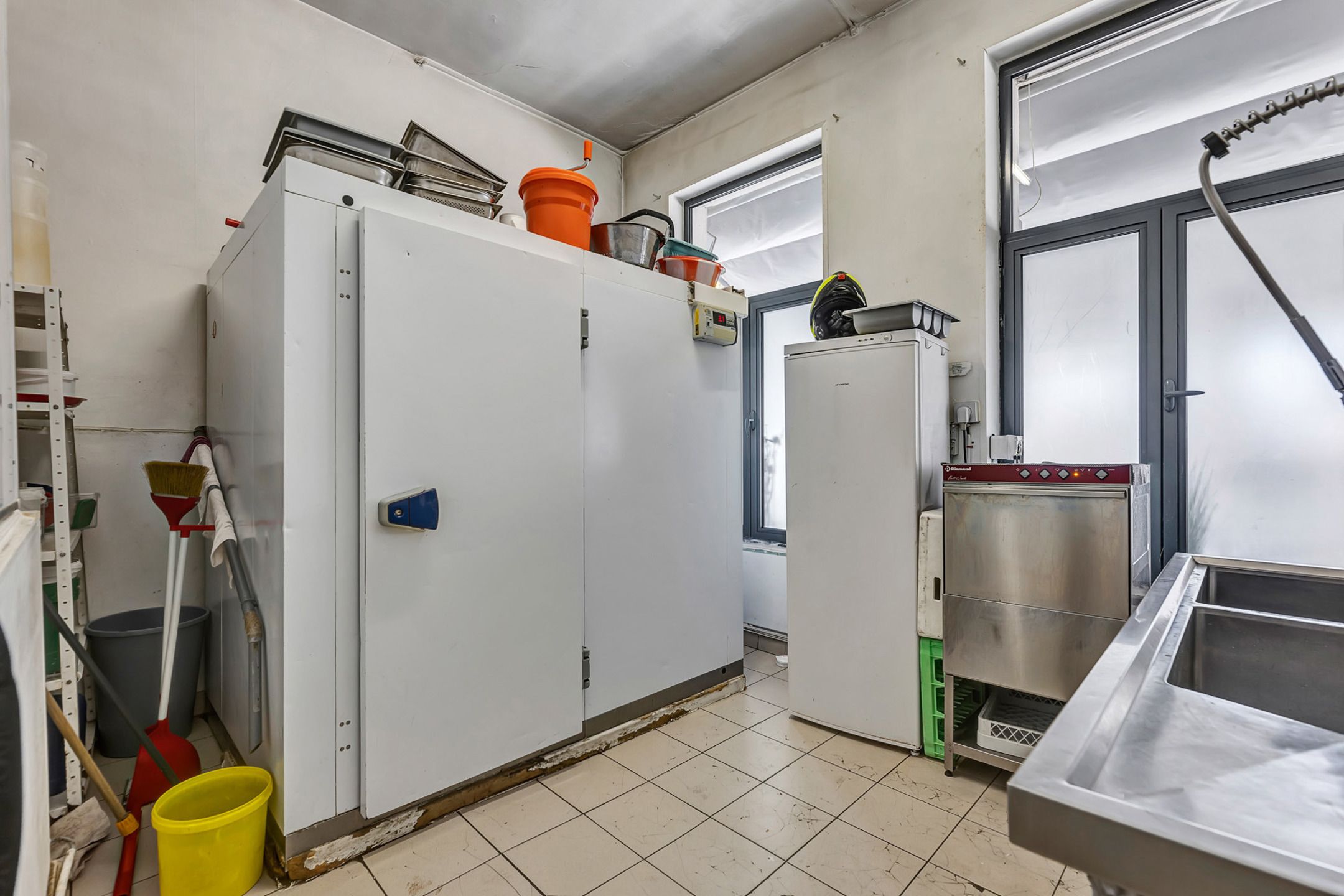 Gewaardeerd restaurant/handelspand met appartementen foto 18