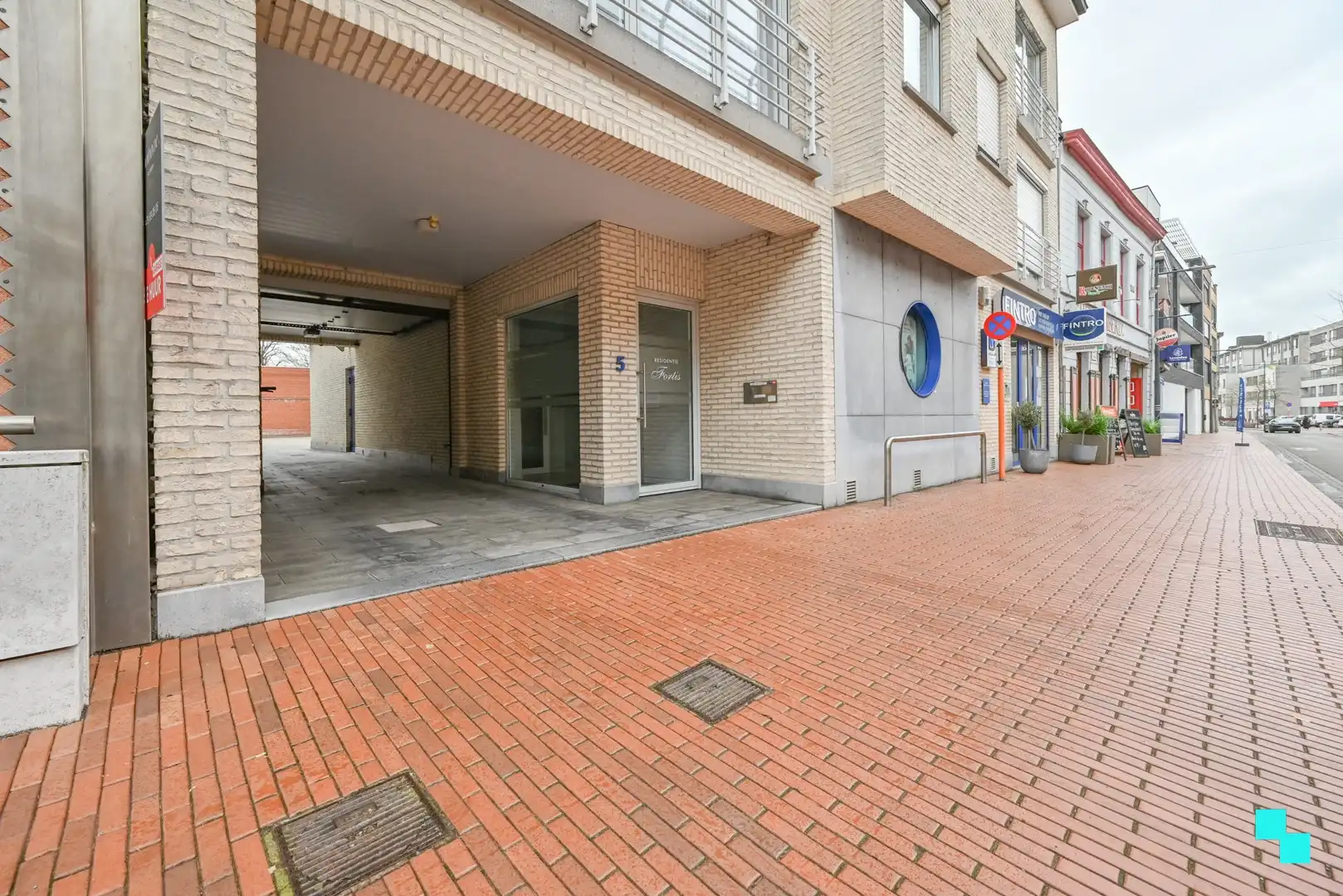 Ruim tweeslaapkamerappartement in het centrum van Izegem foto 27