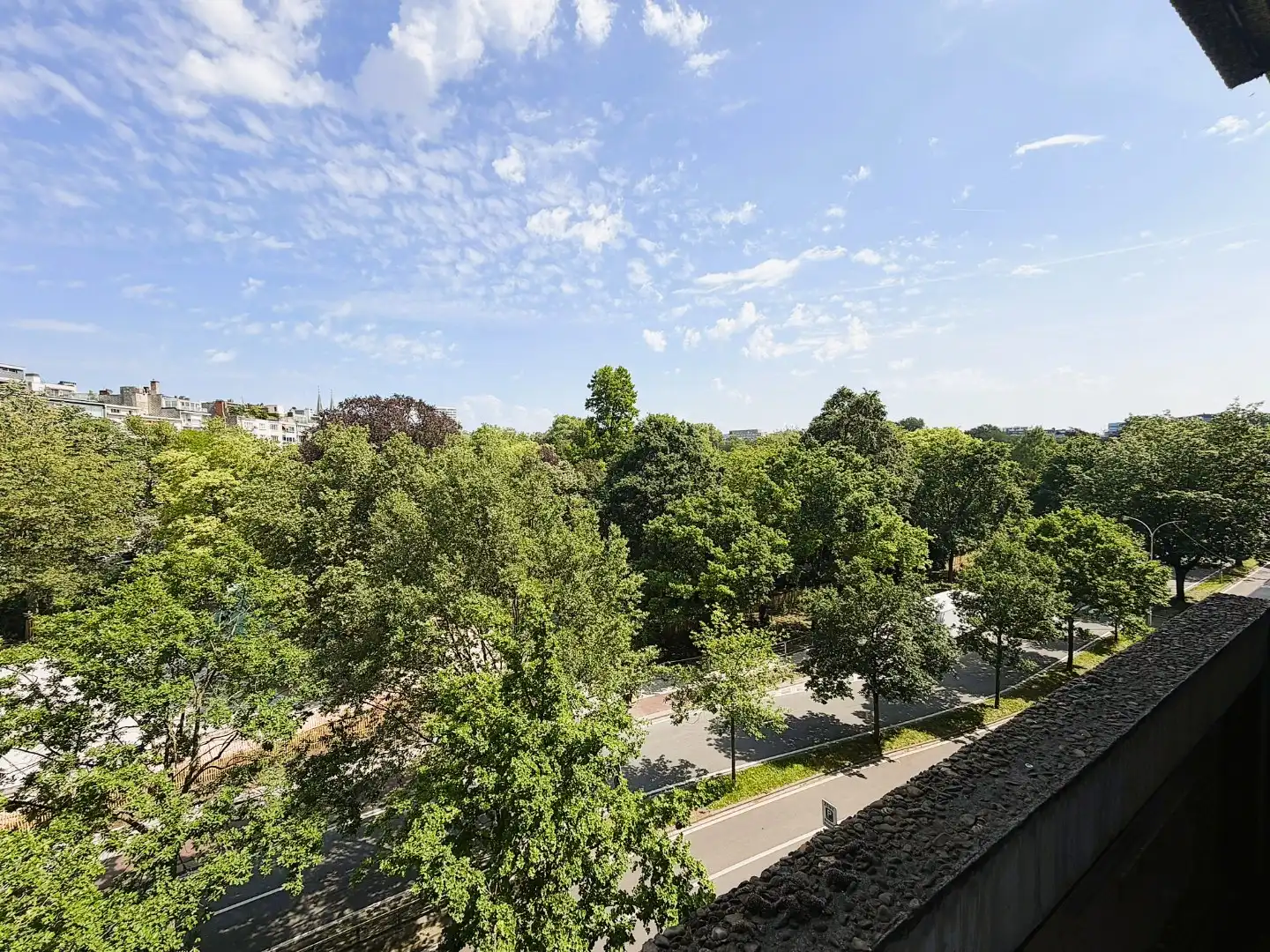 Riant appartement met prachtig zicht over het Stadspark! foto 3