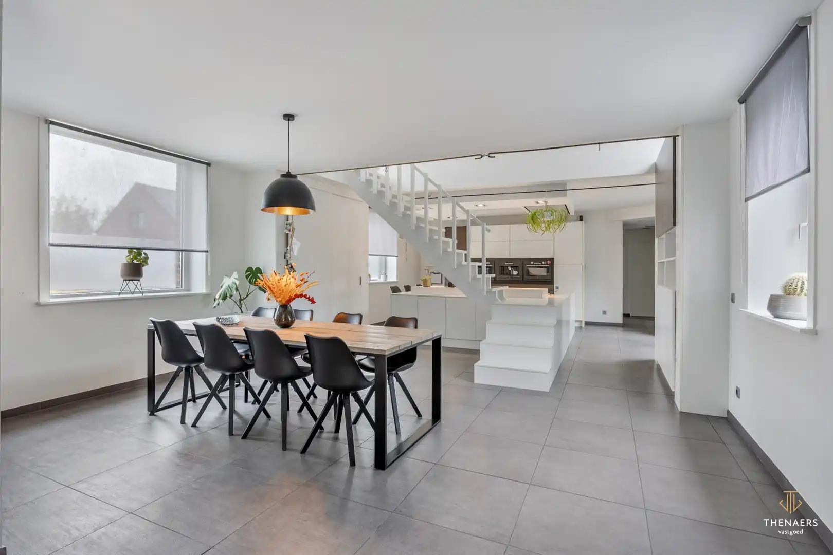 Karaktervolle hoevewoning met 279 m² woonoppervlakte en prachtige tuin op 18a45ca in Heks foto 9