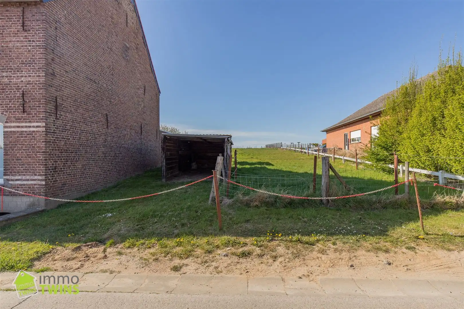 Bouwgrond halfopen bebouwing met weids groenzicht te Ninove foto 5