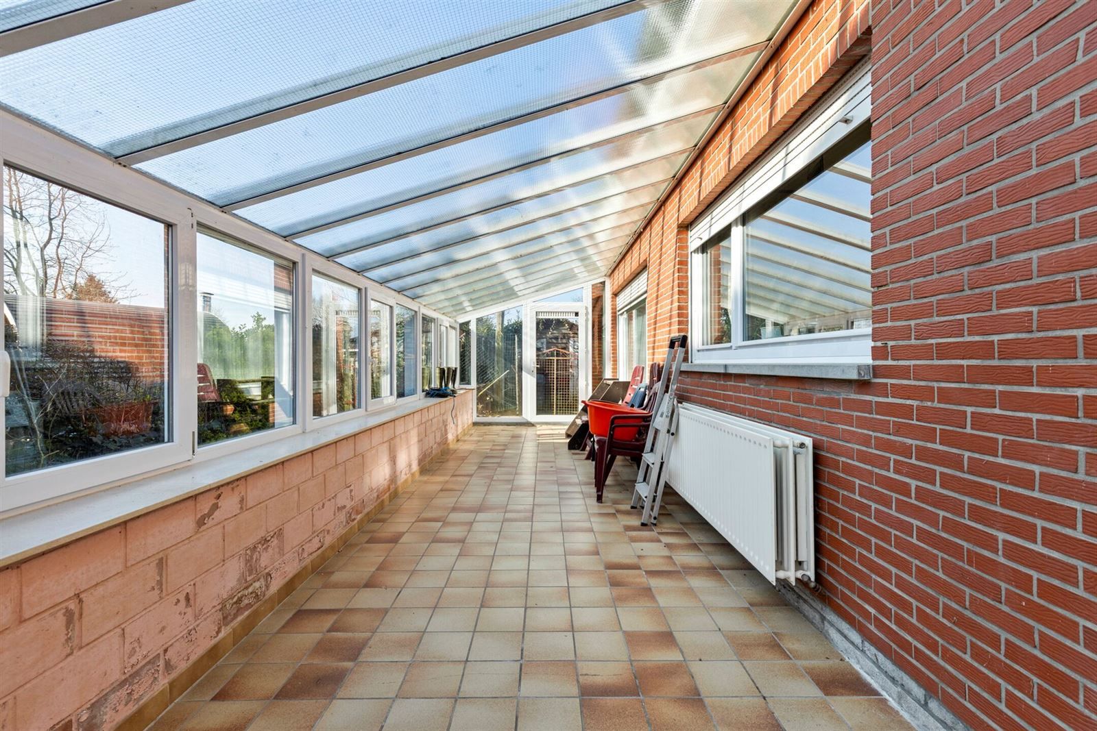 Goed gelegen bungalow te koop foto 16
