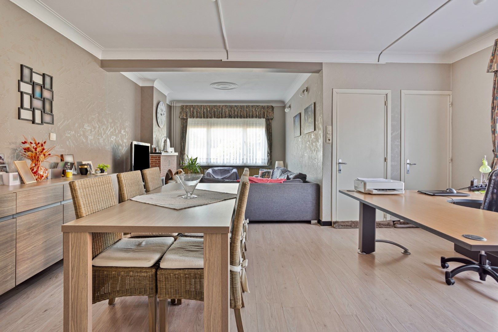 Te renoveren halfopen woning met 3 slaapkamers op een perceel van ca. 780 m² ! foto 3