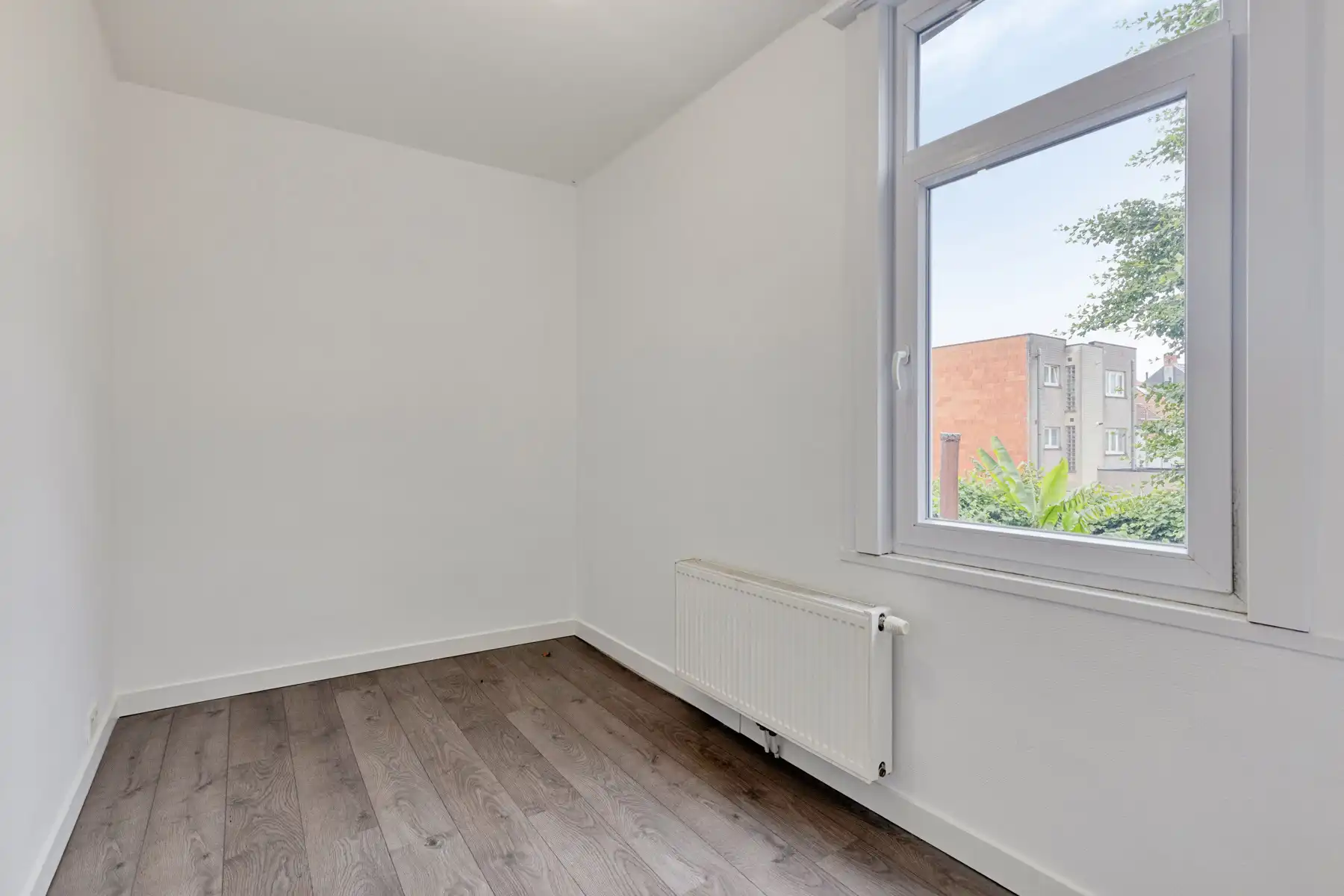 Gerenoveerde rijwoning met 3 slaapkamers in het centrum  foto 12