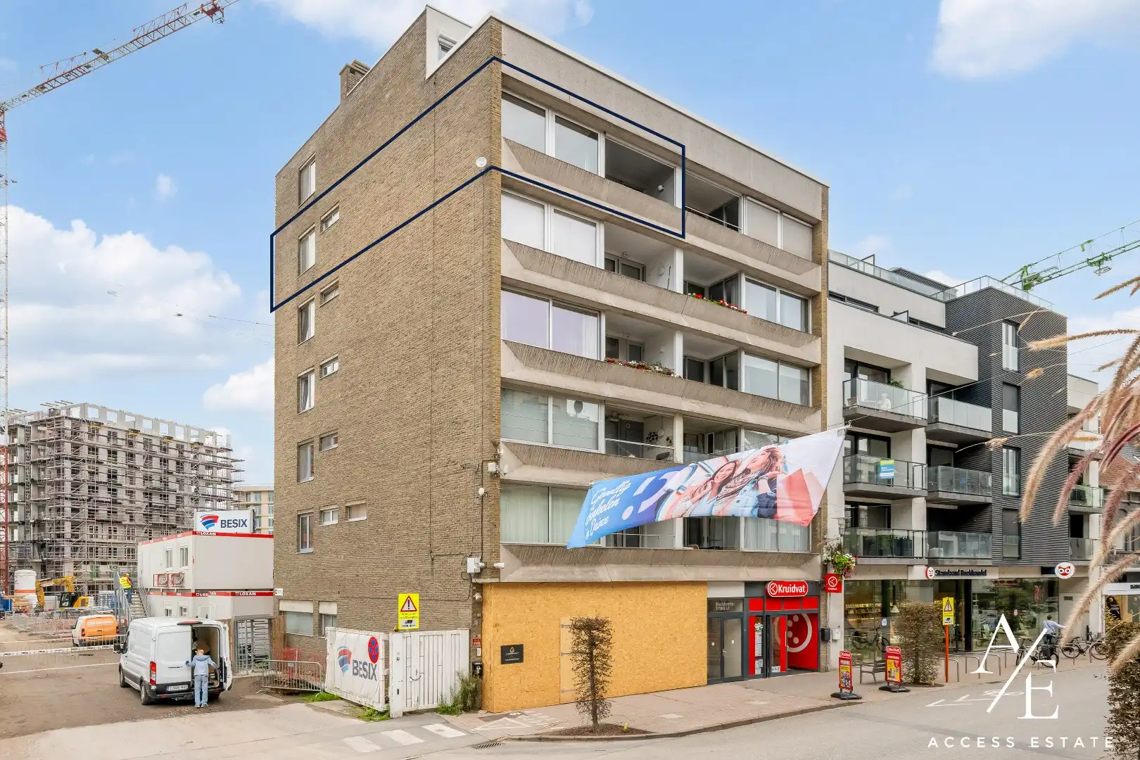 RUIM APPARTEMENT (107m²) MET 2 SLAAPKAMERS EN 2 TERRASSEN foto 2