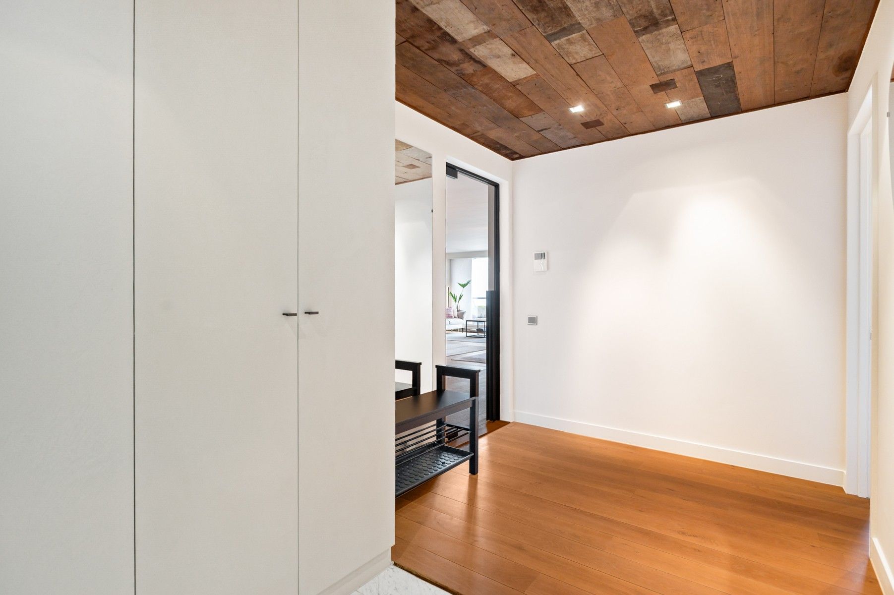 Volledig gerenoveerd en instapklaar appartement 121m² + 26m² terras foto {{pictureIndex}}