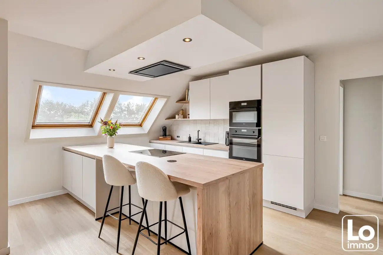 Prachtig gerenoveerd dakappartement van 110m² en zuid gericht terras (5m²) foto 9