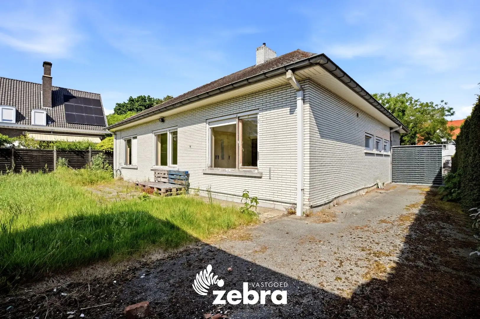 Te renoveren open bebouwing op toplocatie (Baronielaan) te Izegem! foto 19