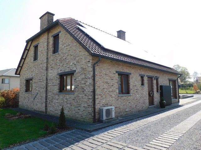 Stijlvolle en energiezuinige villa met zwemvijver op een zuidgericht perceel van 15a 30ca foto 21