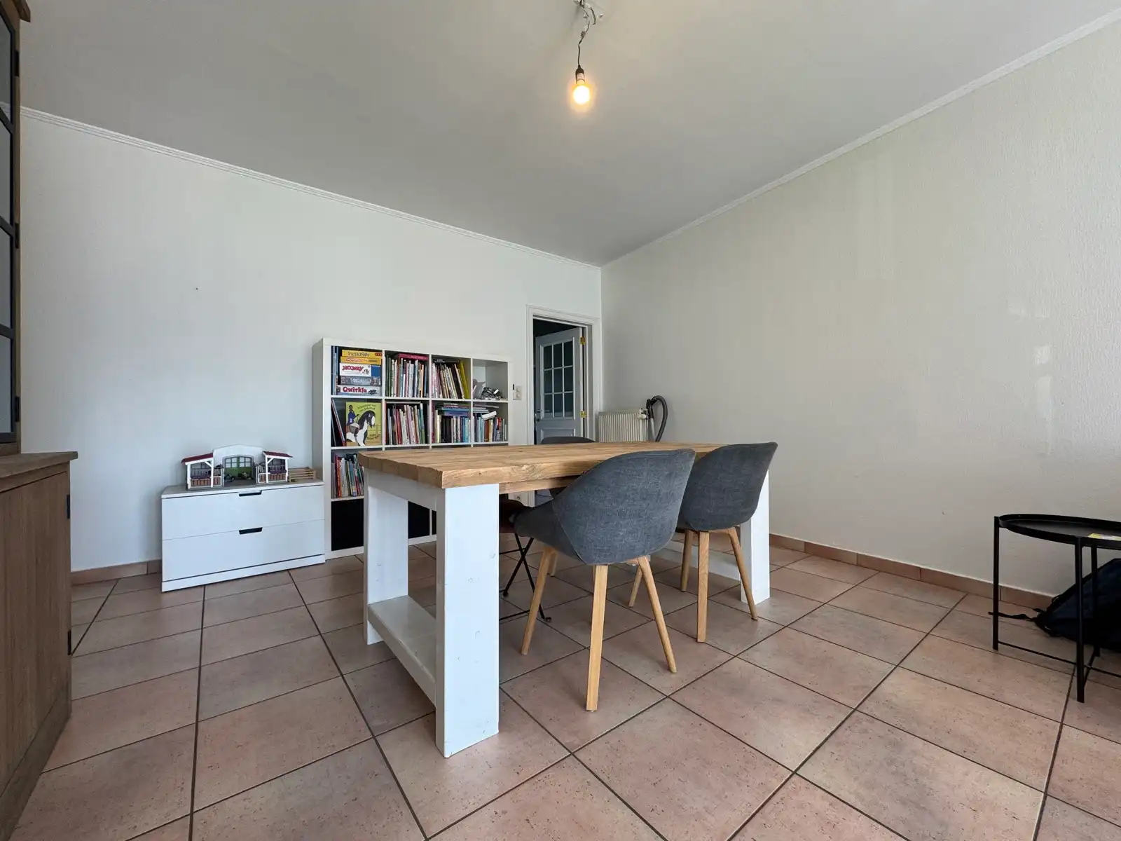 Gelijkvloers appartement met ruime privé tuin en garage foto 17