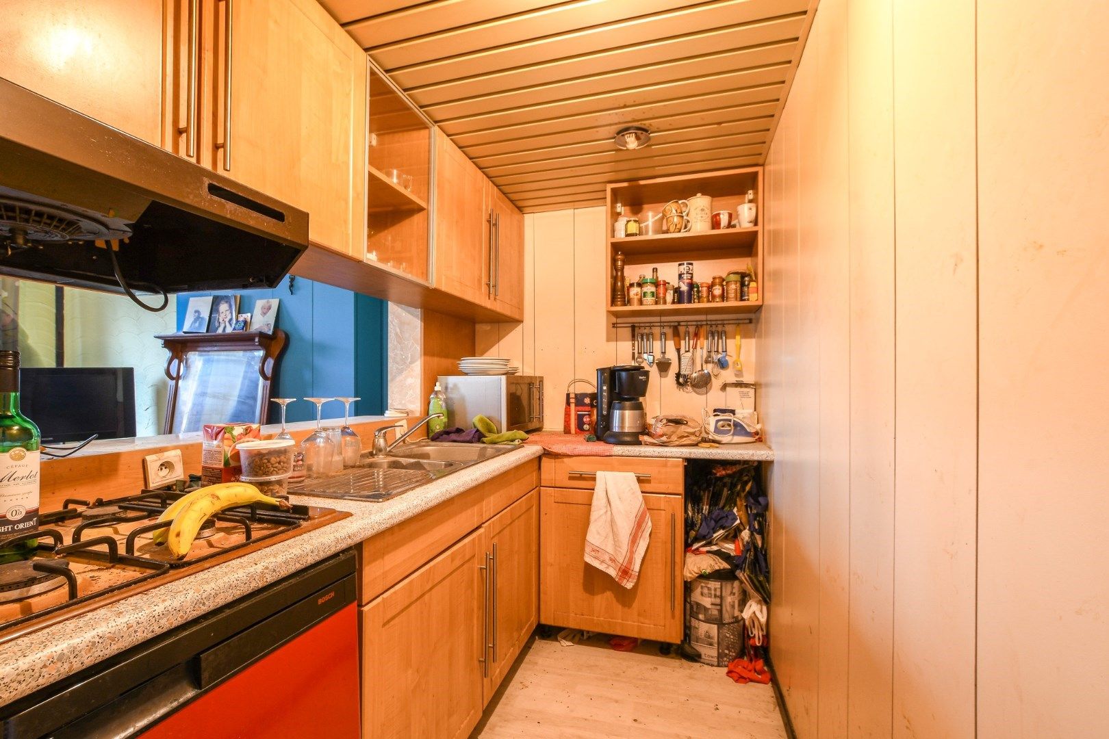 Gezellig appartement in Blankenberge op centrale locatie met renovatiepotentieel foto 6