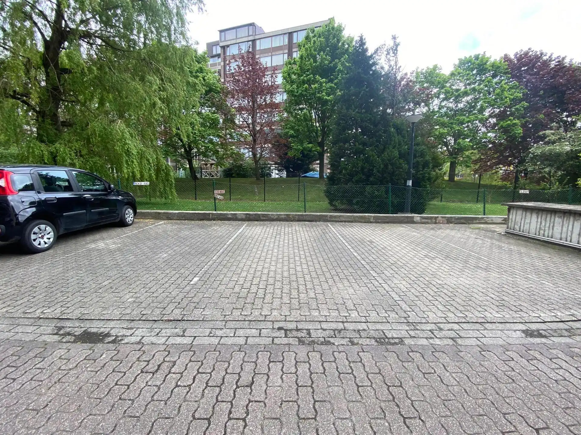 CASALINA Real Estate - Parkeerplaats buiten nr 4 foto 4