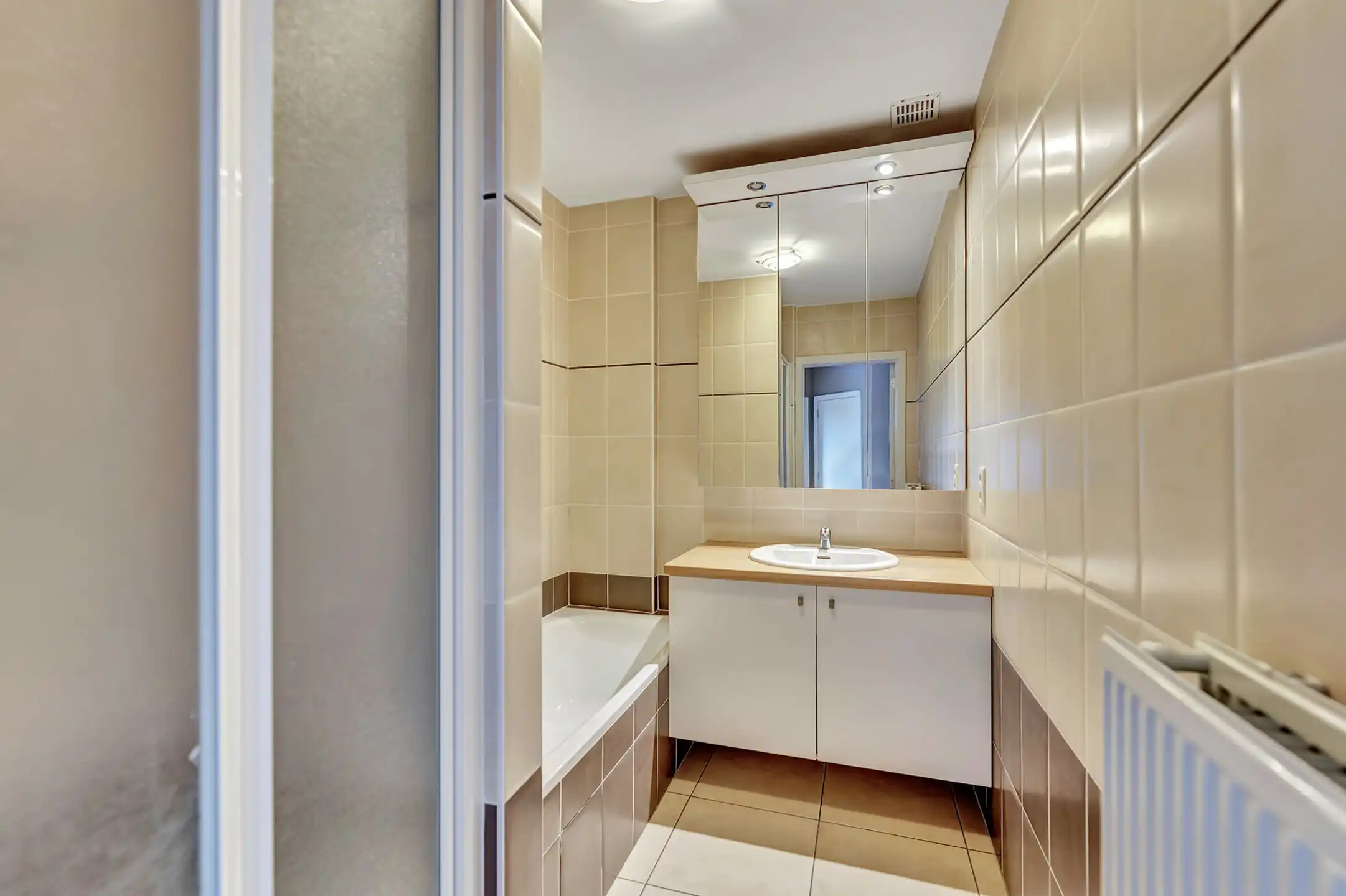 Instapklaar dakappartement in het centrum van Denderhoutem foto 11