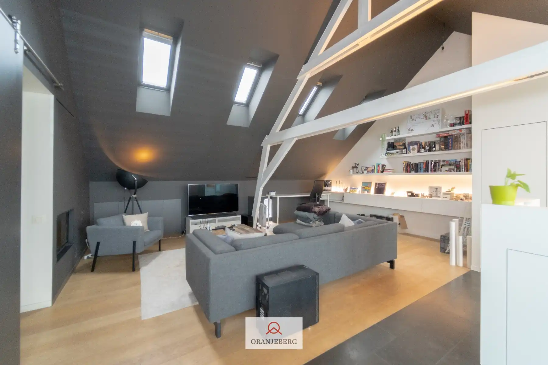 Zalige exclusieve penthouse met zuidgericht terras en uniek zicht op de torens! foto 31