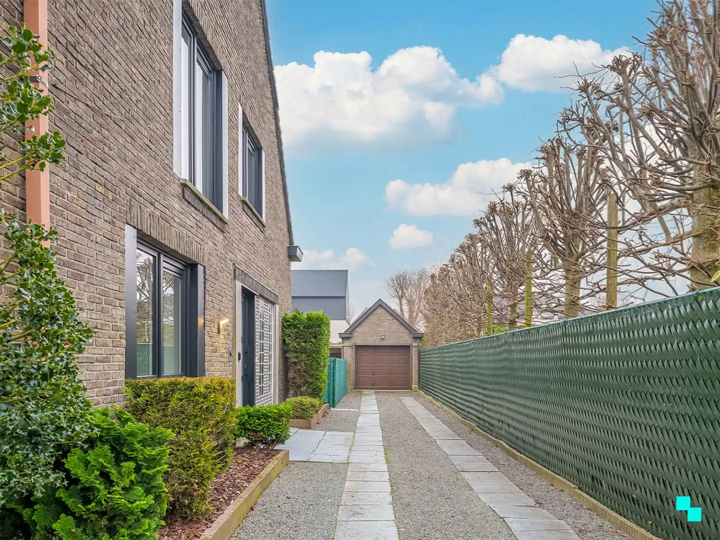 Hoogwaardig gerenoveerde woning in Melle foto 2