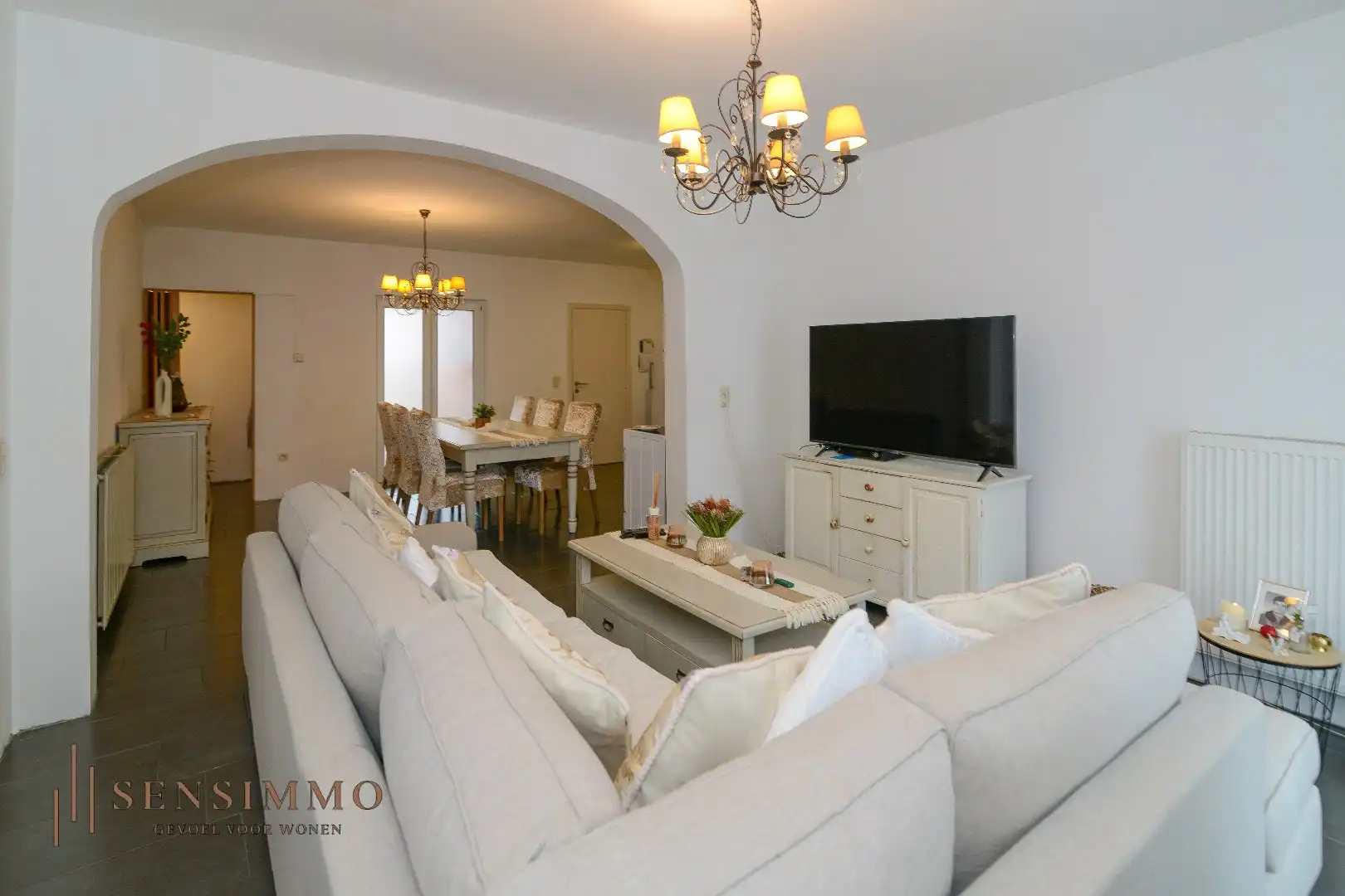 Prachtig gelegen gelijkvloers appartement met terras + P foto 8