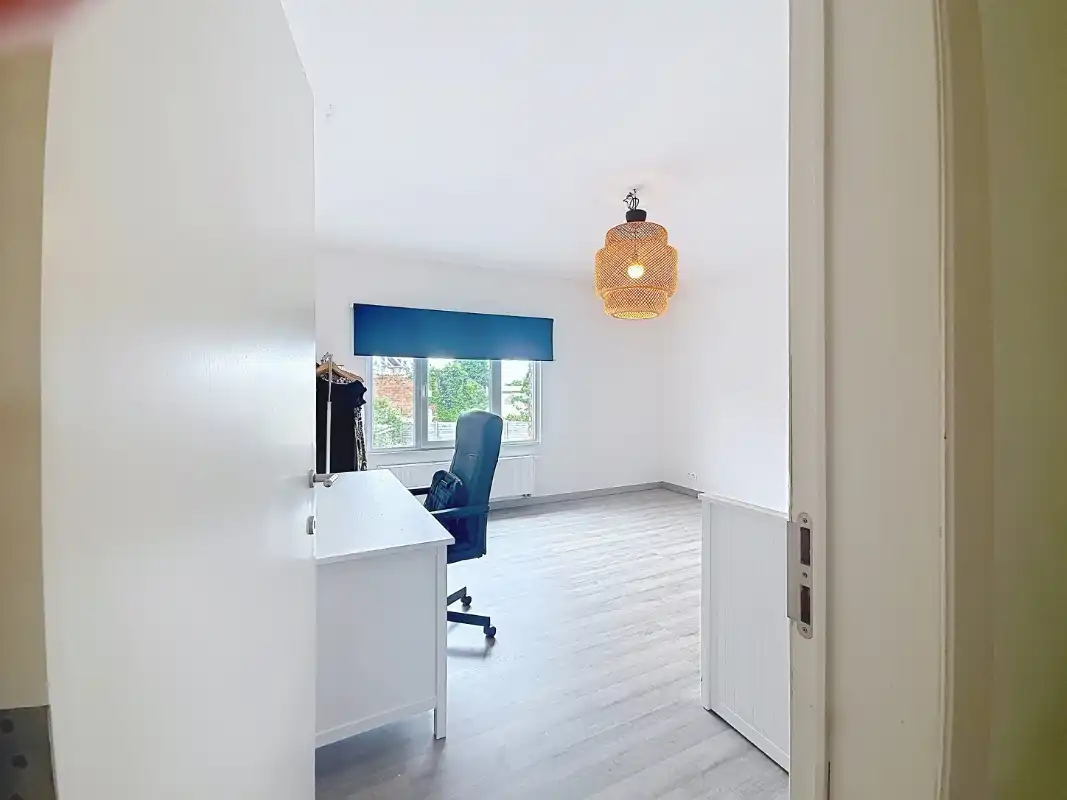 Instapklare starterswoning of interessante investering foto 8