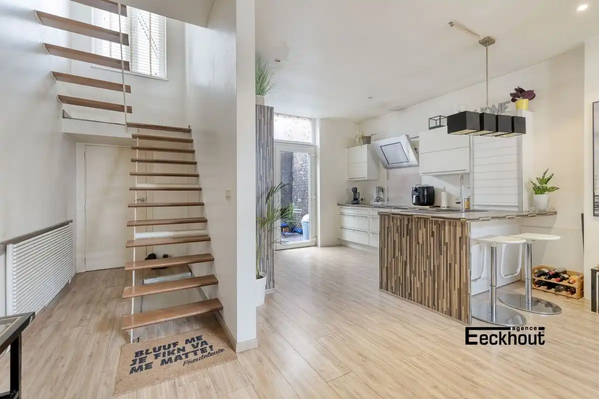 Woning met tuin en 2 slaapkamers te Bredene-Sas foto {{pictureIndex}}