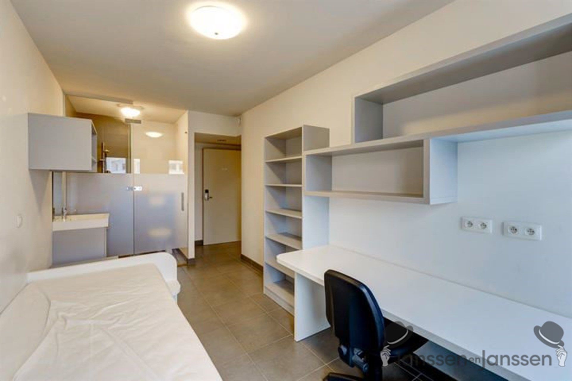 Studentenflat op topligging foto 2
