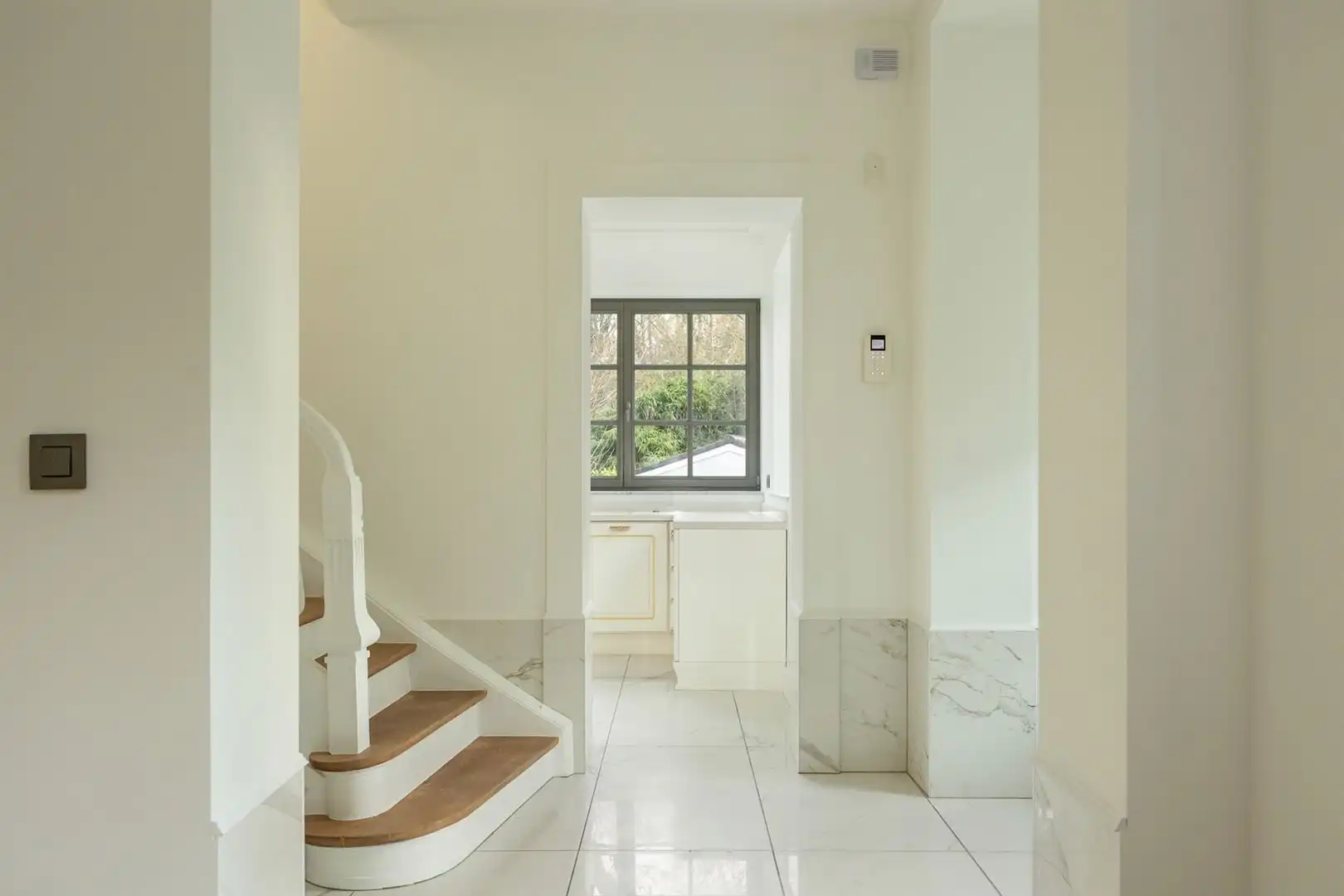 State-of-the-art villa tussen eeuwenoude bomen foto 16