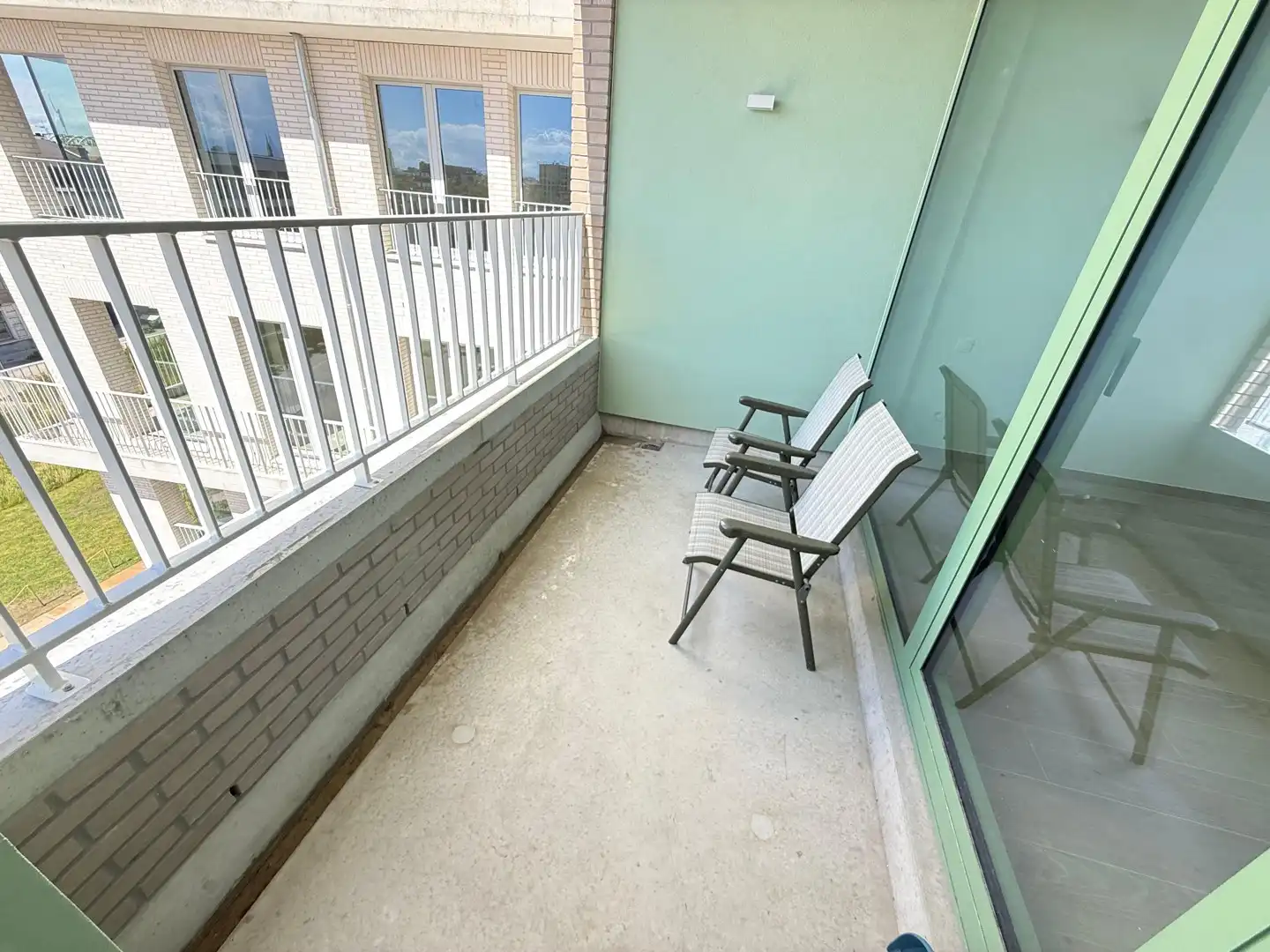 APPARTEMENT + TERRAS foto 2