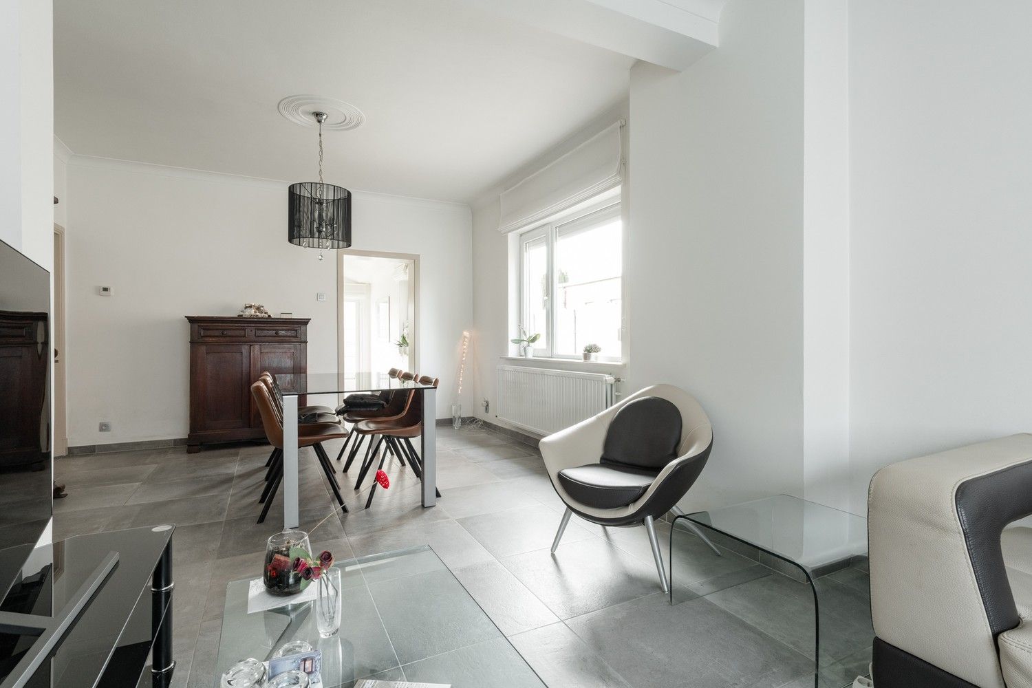 Charmante en instapklare woning met 2 slaapkamers in hartje Hamont foto 7