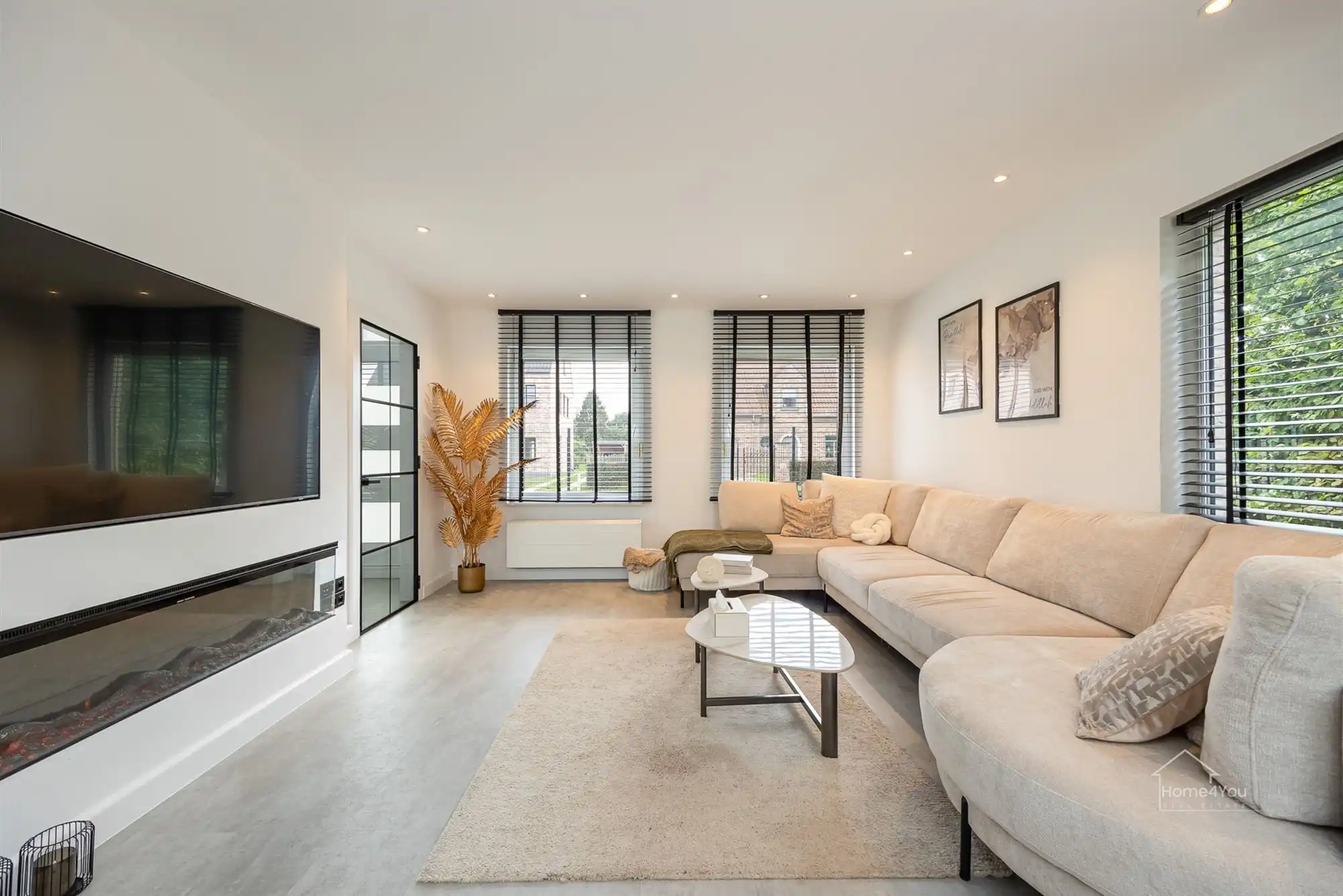 Moderne villa met 3 slaapkamers en zwembad te Waasmunster! foto 4