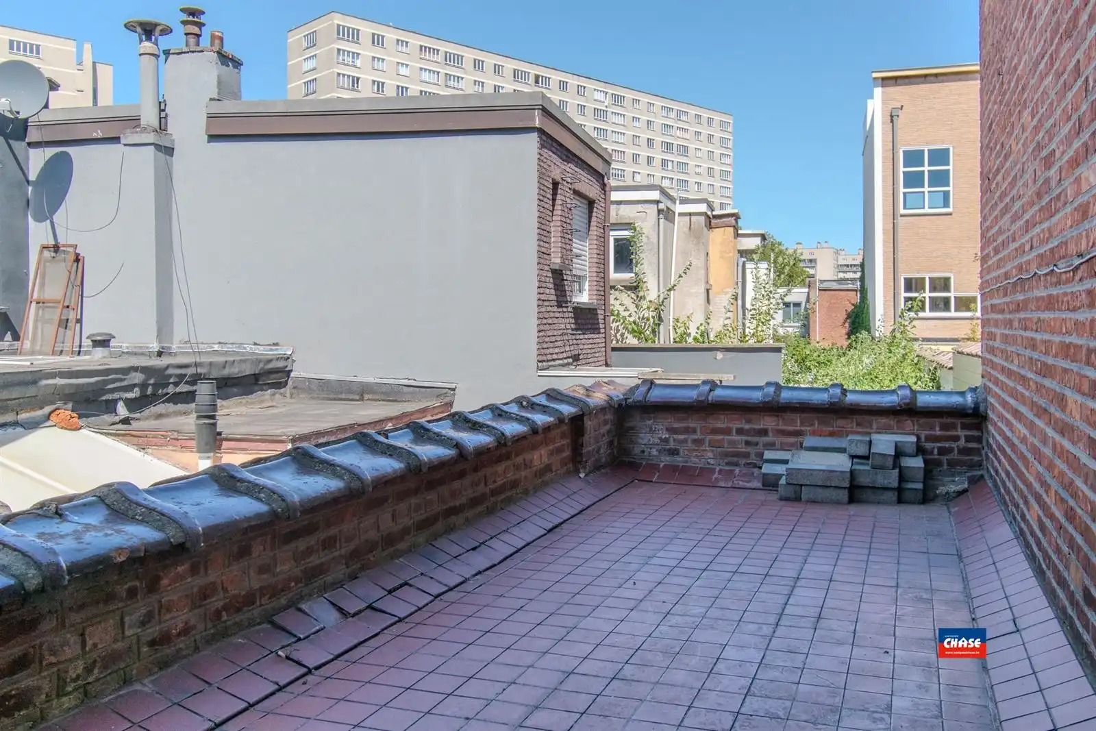 Gerenoveerde woning met 5 à 6 slpks + stadstuin foto 19