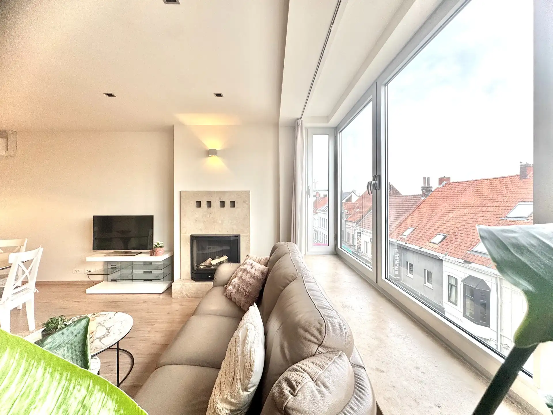 LICHTRIJK APPARTEMENT | 2 KAMERS | TERRAS | CENTRUM foto 6