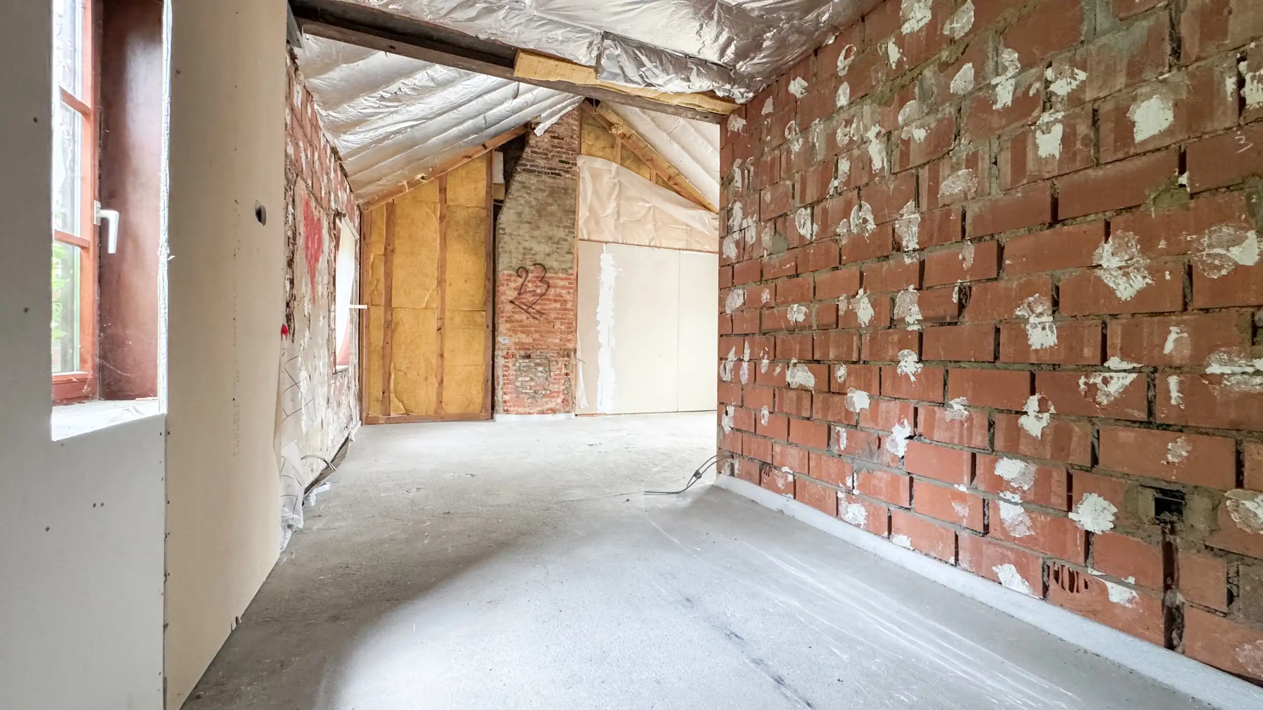 Deels gerenoveerde woning op rustige locatie in Heusden! foto 5