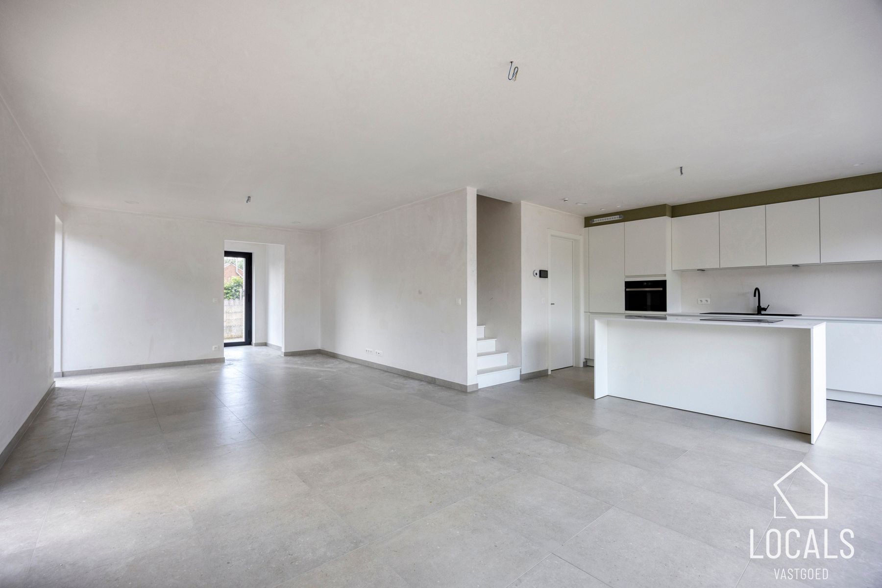 Energiezuinige en instapklare halfopen nieuwbouwwoning foto 3