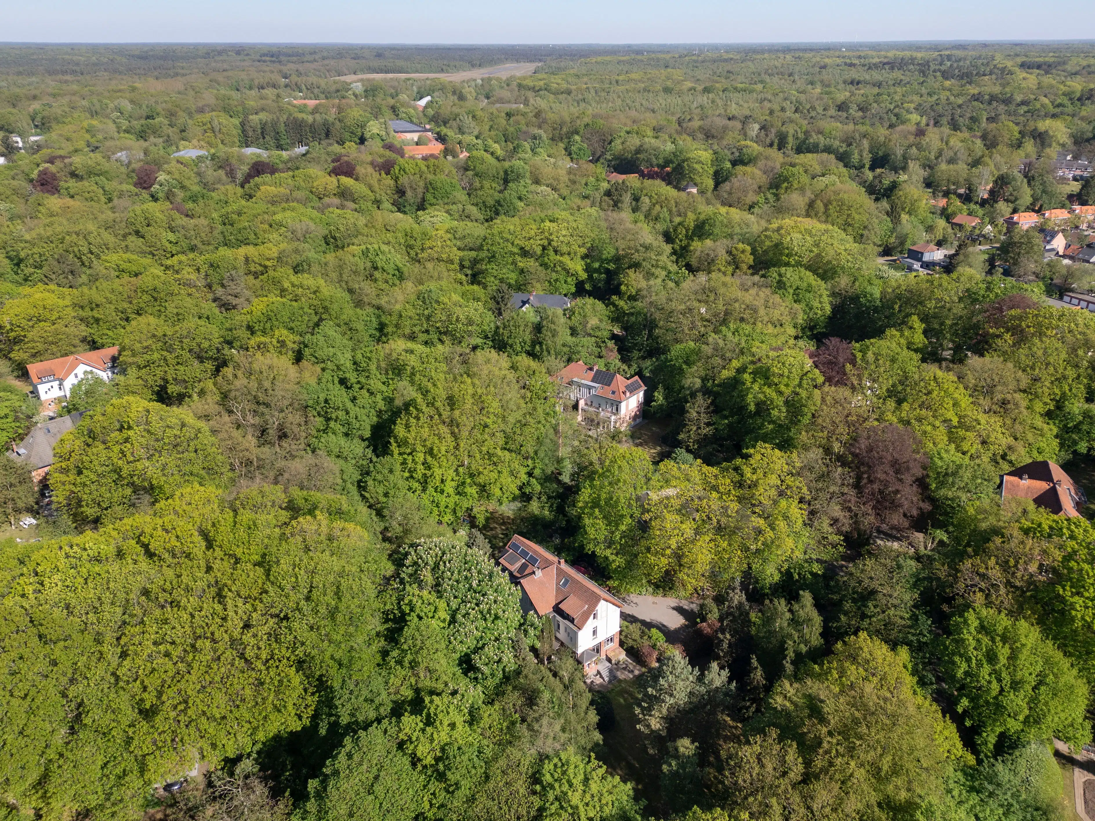 Karaktervolle officierswoning op een unieke locatie in Brasschaat! foto 33