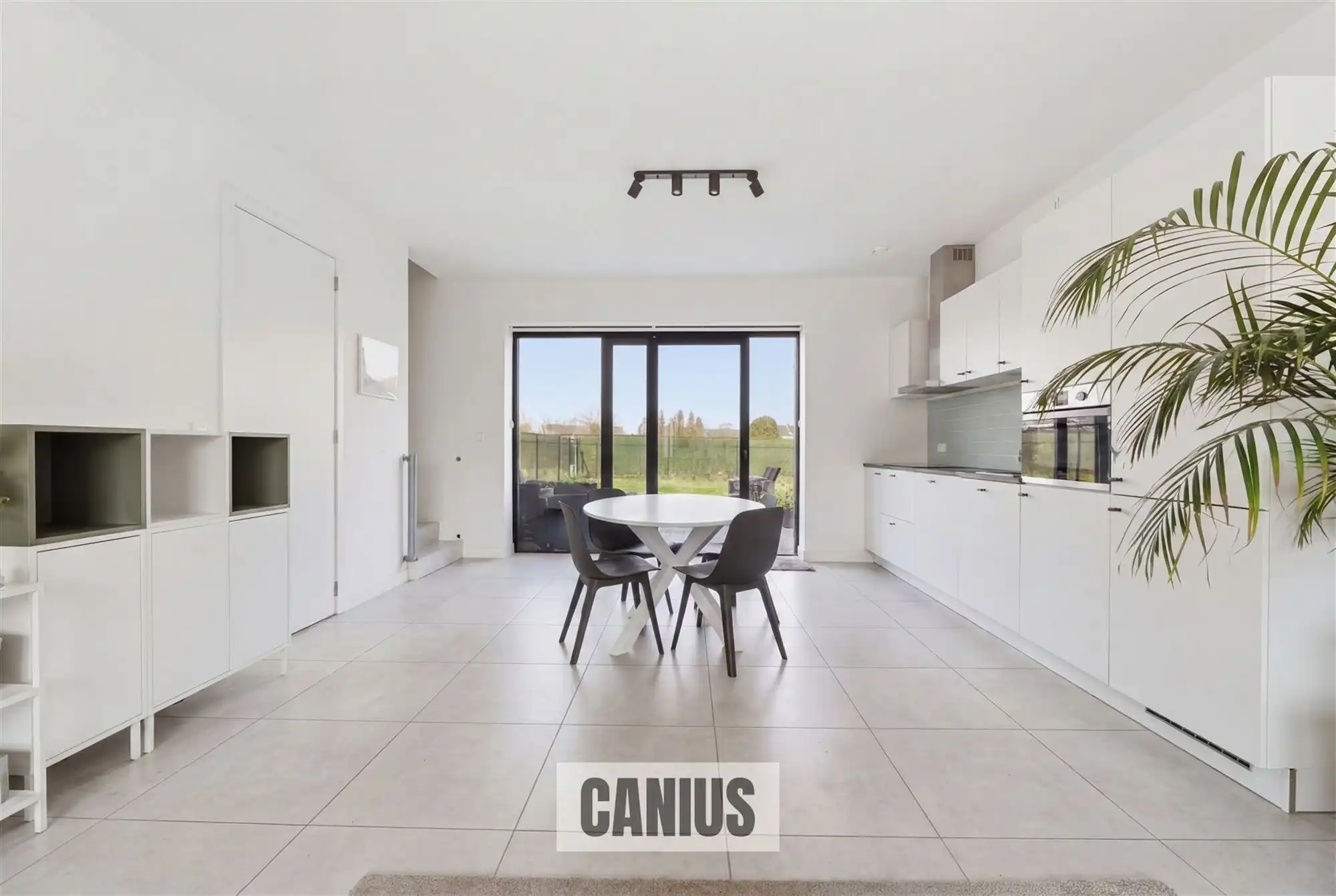 INSTAPKLARE WONING MET 3 SLKS & TUIN foto 4